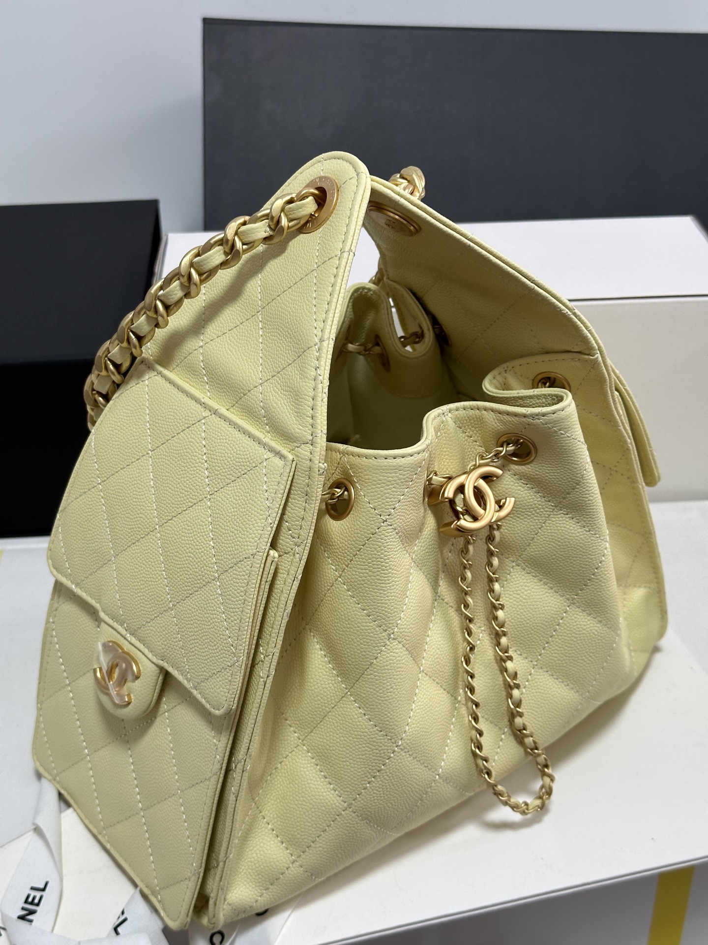 Chanel 25C Hobo Bag, Leather Shoulder Bag with Chain Accent, Yellow 3 i1751957383577 552 0 1