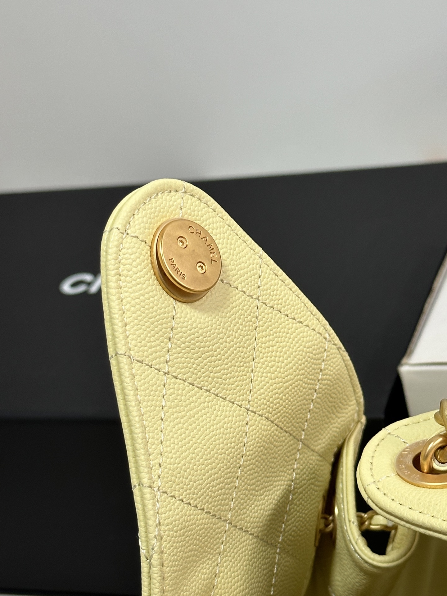 Chanel 25C Hobo Bag, Leather Shoulder Bag with Chain Accent, Yellow 5 i1751957385562 1149 0 3