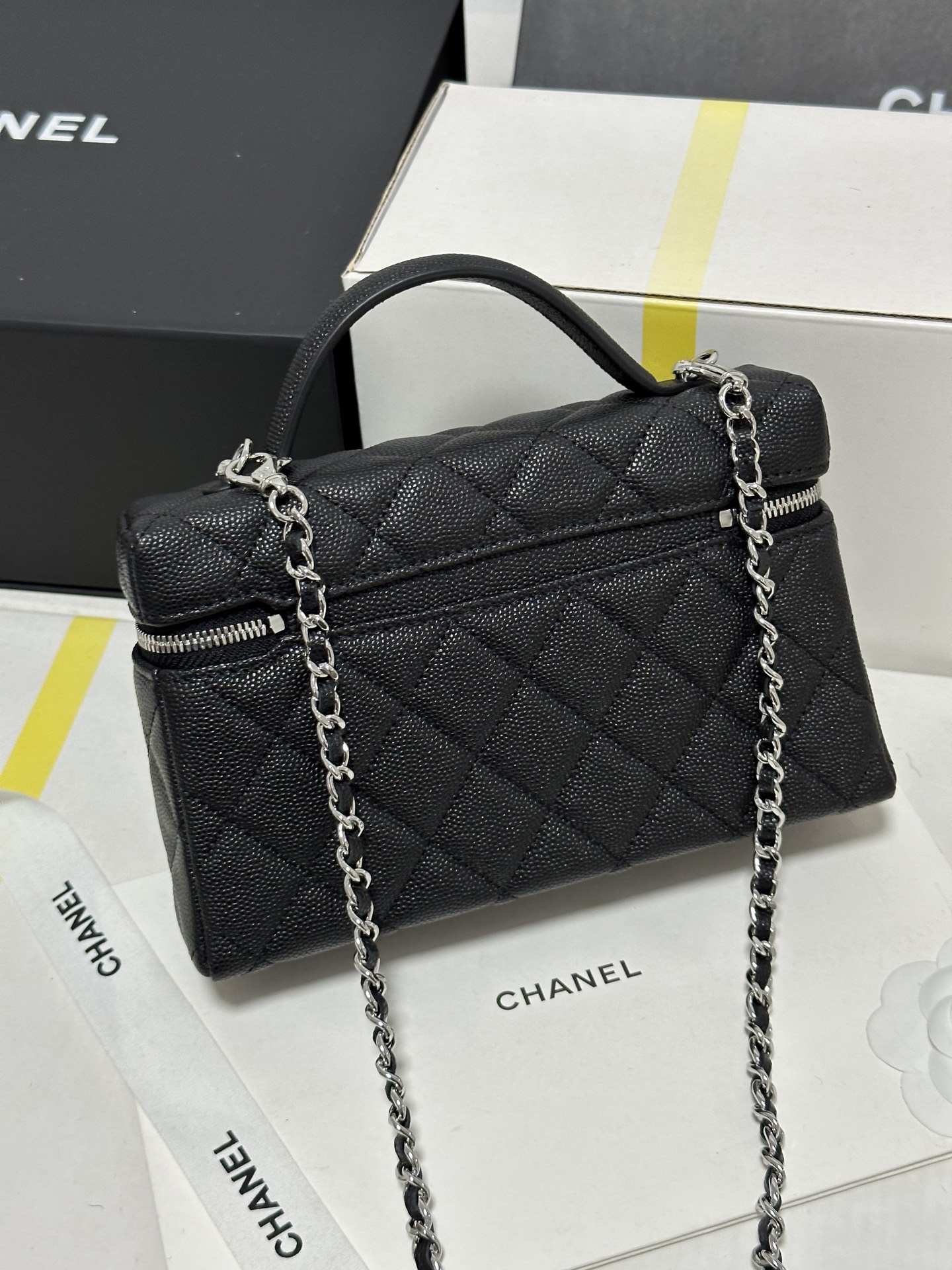 Chanel 25B LP Starry Quilted Vanity Case Bag, 19.5 x 17 x 5 cm 10 i1754583378913 9232 0 8