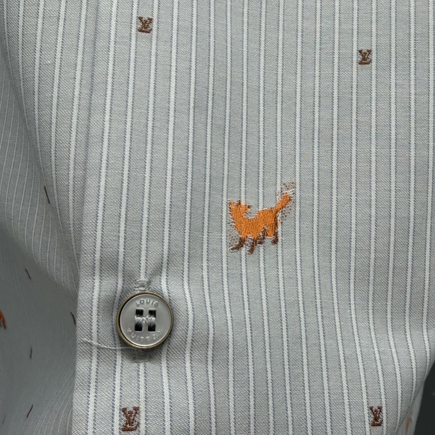 Camicia in volpe ritagliata a righe LV da uomo LU — photo 7