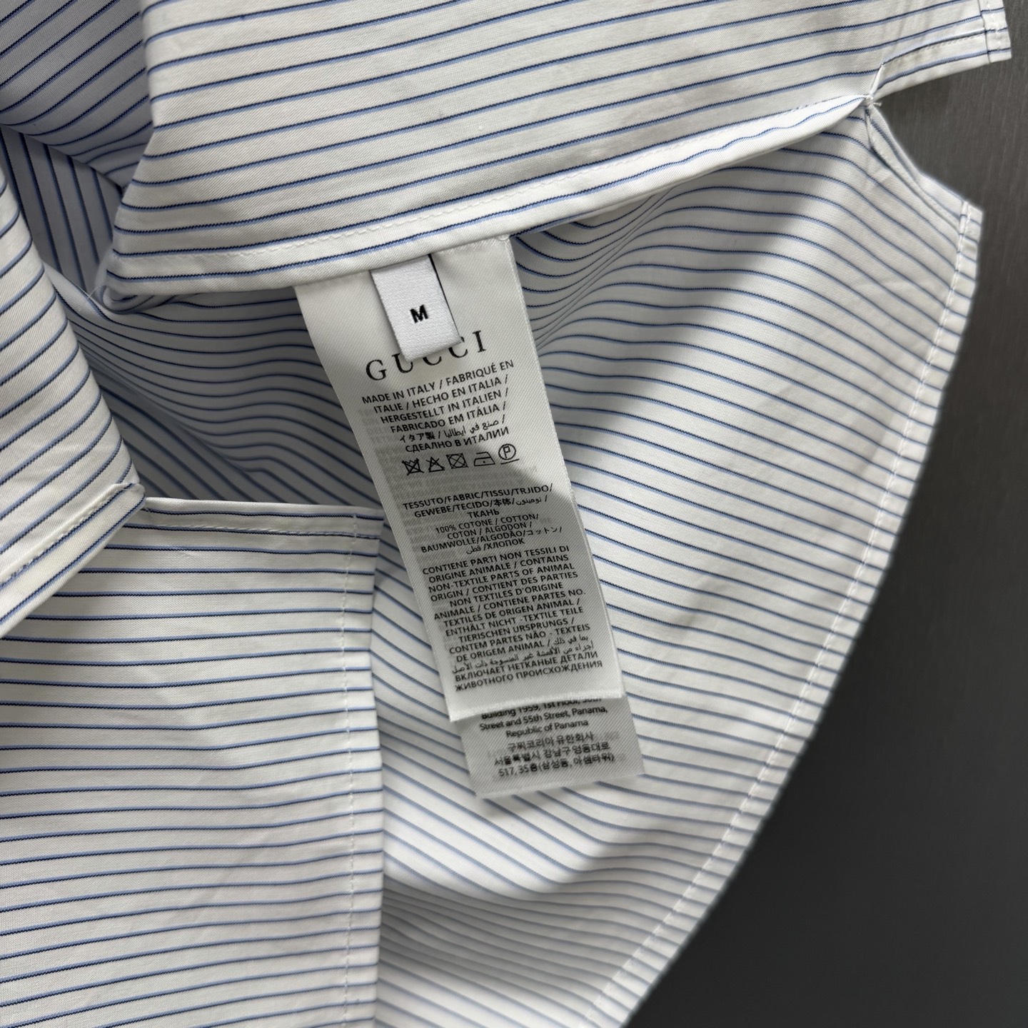Gucci 甄选棉府绸面料 细条纹碰撞“Gucci Firenze Since 1921”刺绣印花