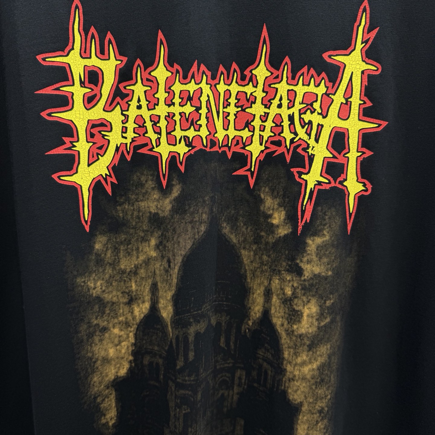Balenciaga 周董同款 高街潮人必入的巴黎世家做旧短袖 水洗工艺自带做旧滤镜 正面火焰荆棘字母+暗黑城堡印花