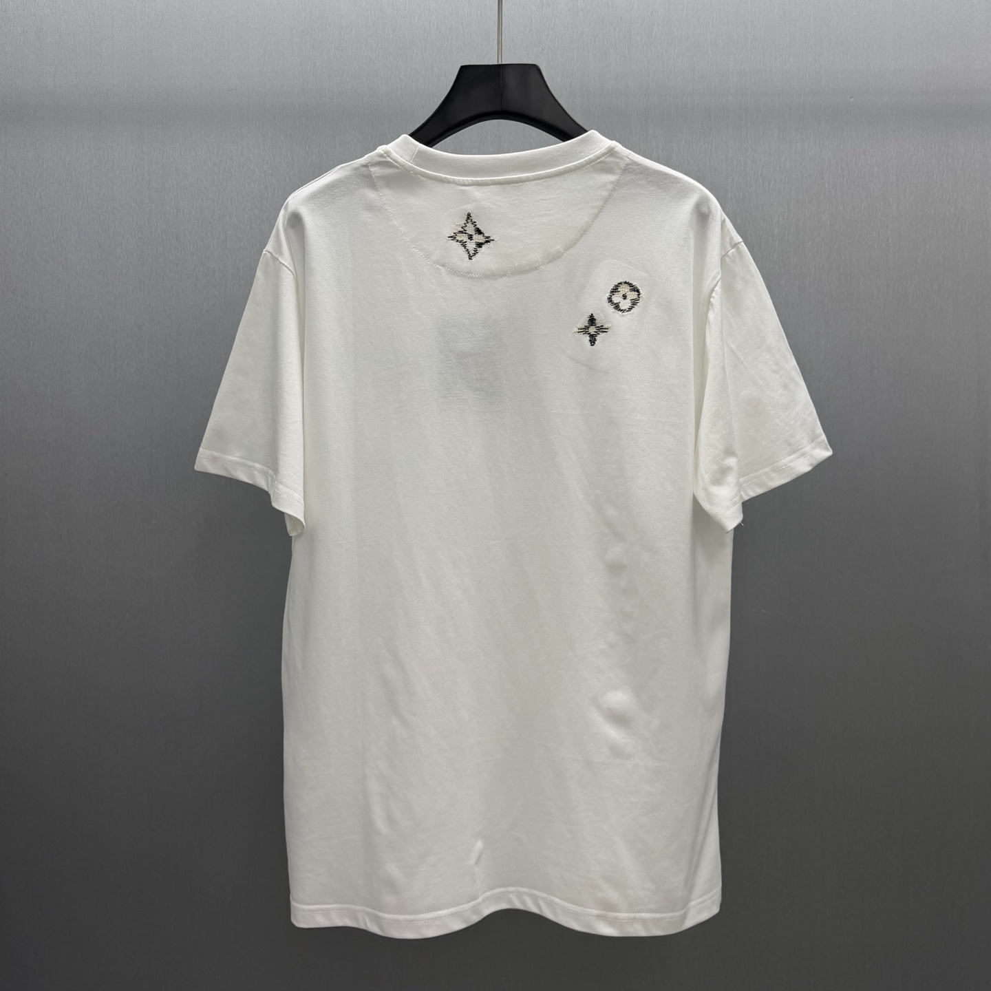 Louis Vuitton LU 双色线刺绣短袖