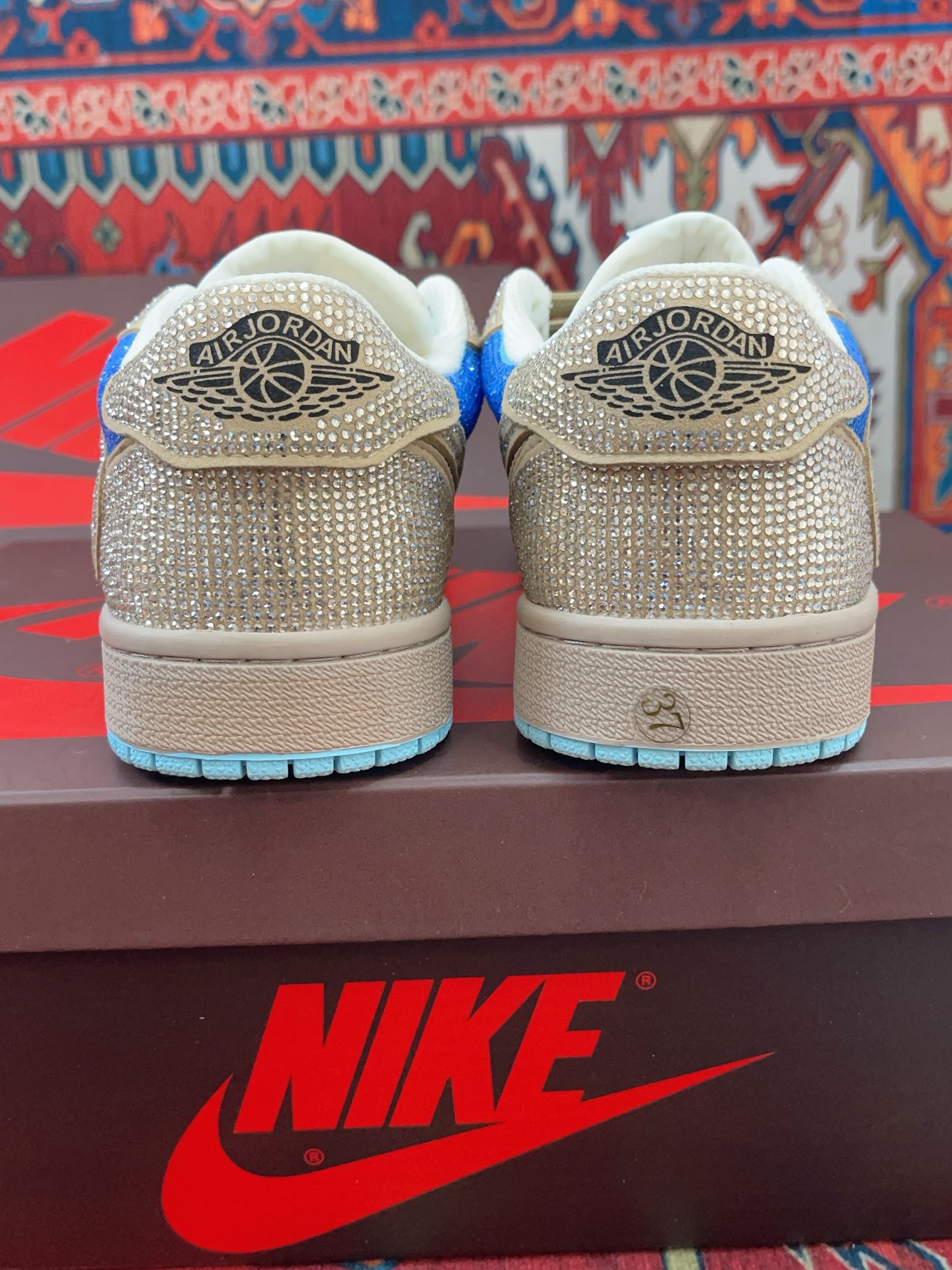 エアジョーダン 低帮690 特徴的カップルシューズ 牛革