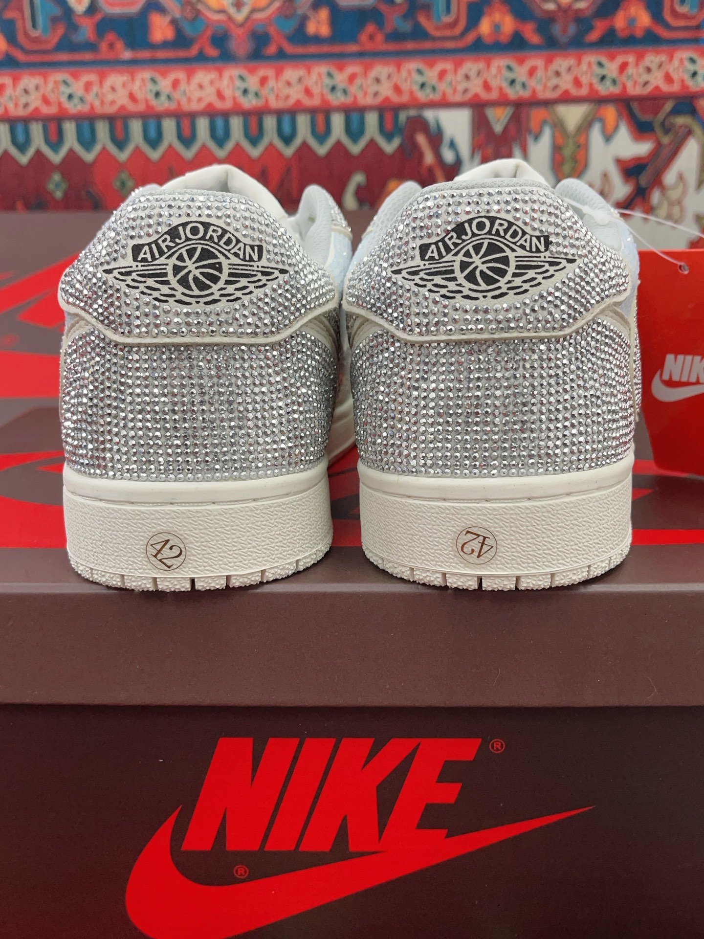 エア ジョーダン 低トップ690 特徴 独特なデザイン 牛革