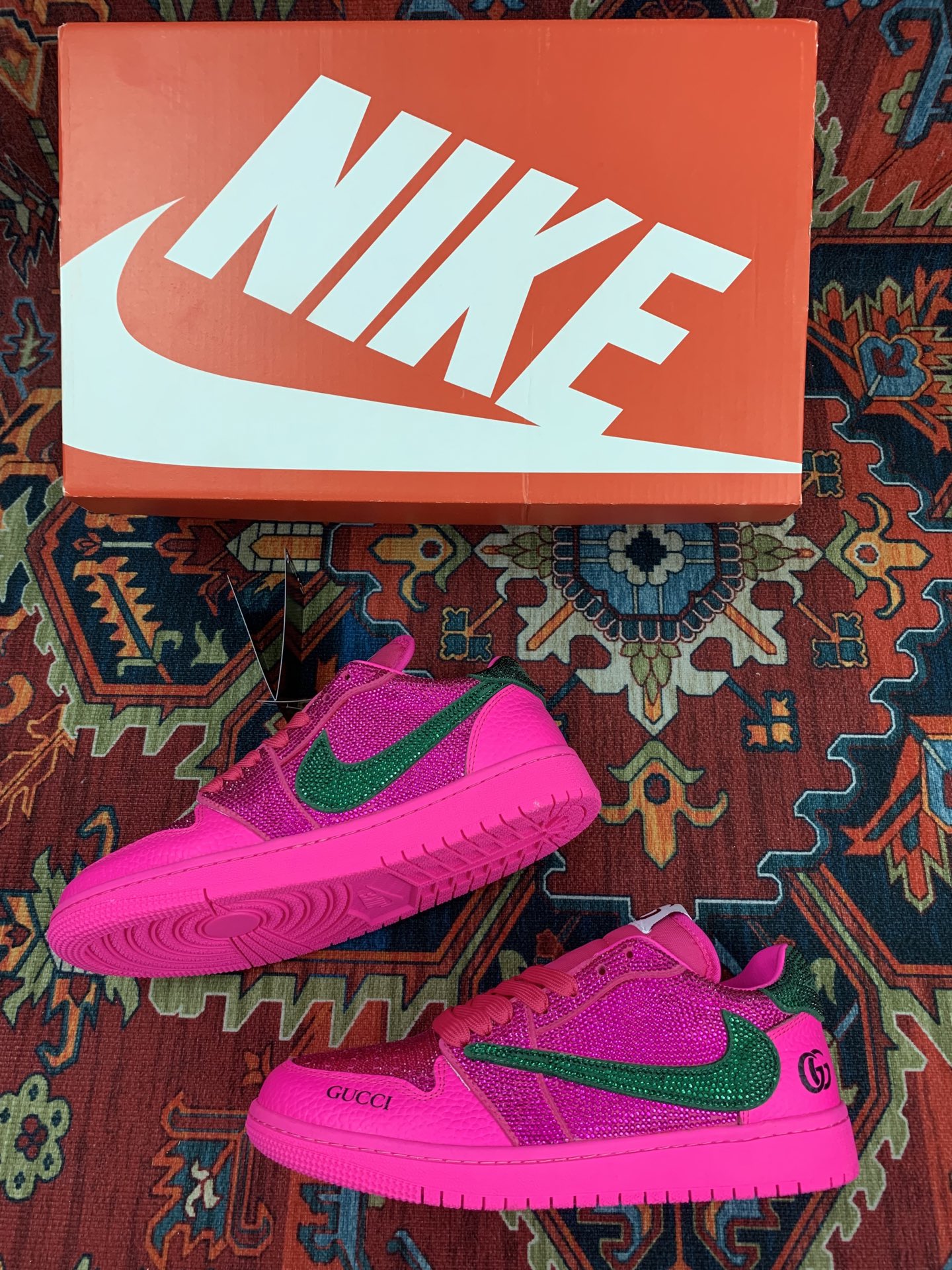 GUCCI グッチ Nike コラボ カップル用 スニーカー 高級