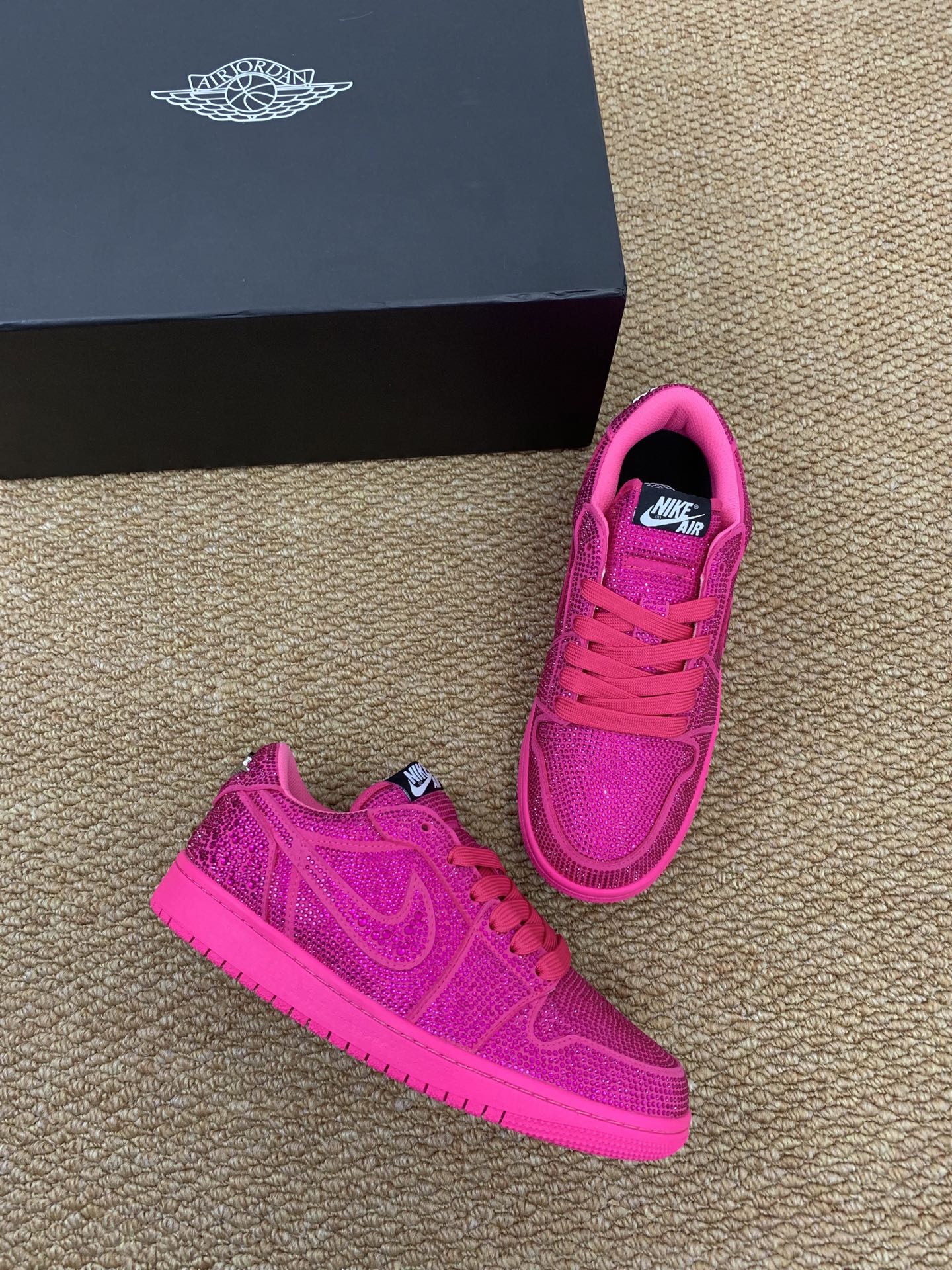 独占 ブランド 低干690 カップル ダイヤモンド シューズ