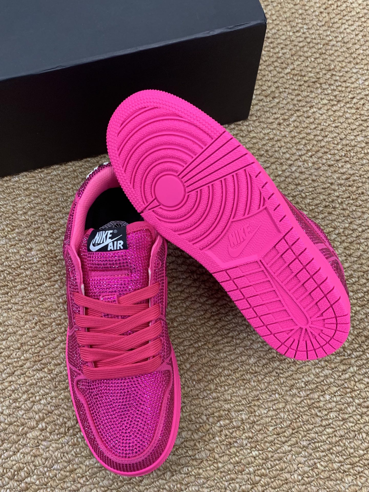 独占 ブランド 低干690 カップル ダイヤモンド シューズ