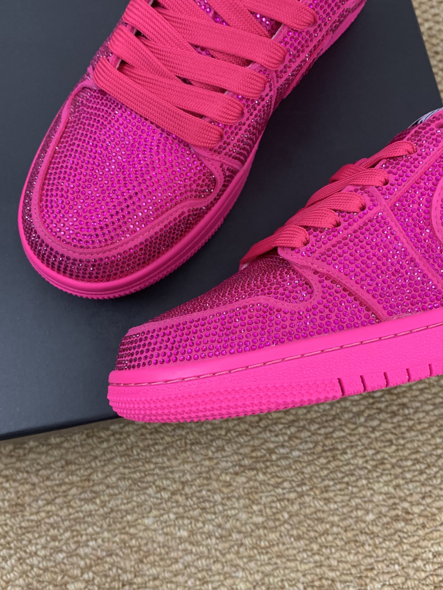 独占 ブランド 低干690 カップル ダイヤモンド シューズ