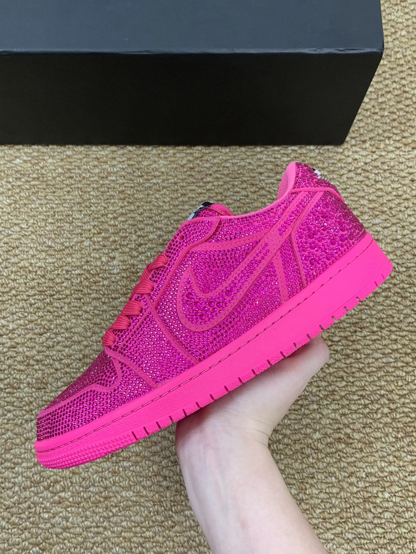 独占 ブランド 低干690 カップル ダイヤモンド シューズ