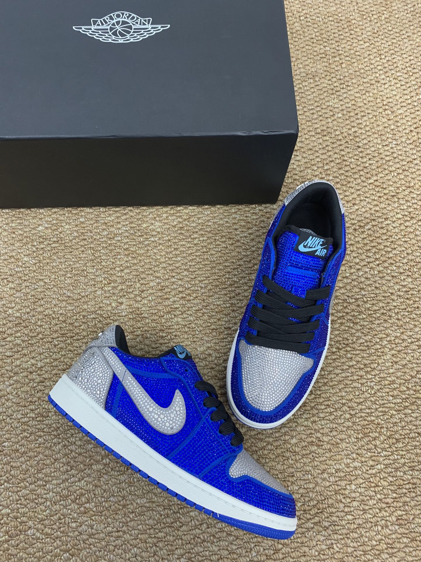 690 低め カップル用 スニーカー 牛革 ダイヤモンド