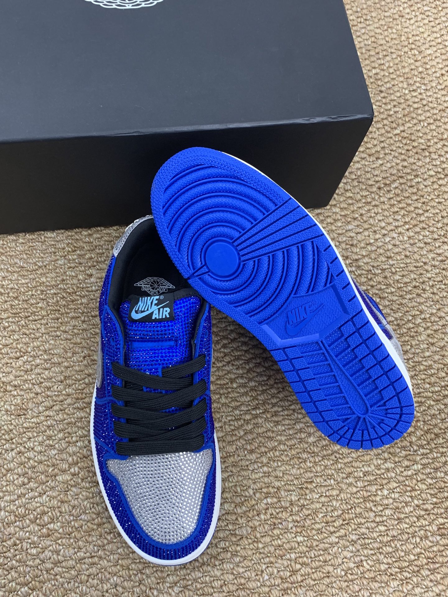 690 低め カップル用 スニーカー 牛革 ダイヤモンド