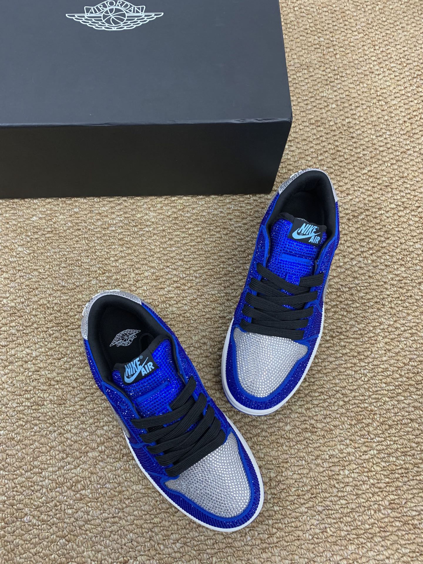 690 低め カップル用 スニーカー 牛革 ダイヤモンド