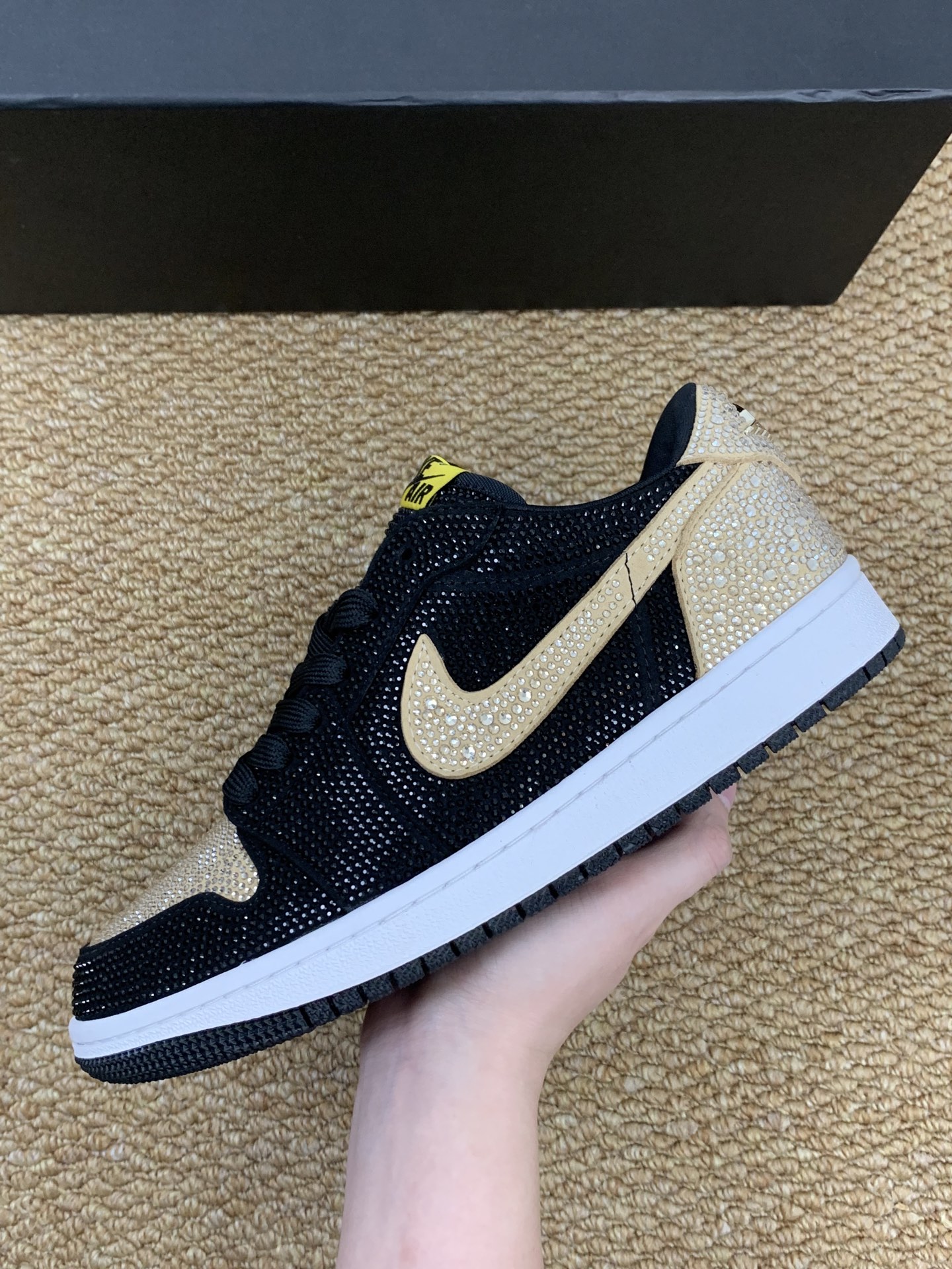 独占 ブランド 低トップ690 カップル ラインストーン シューズ