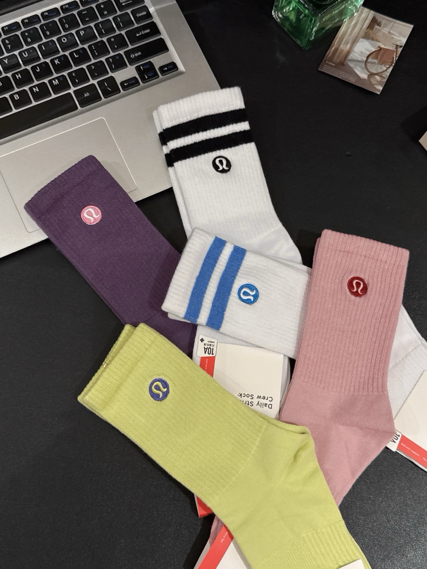Lulu accessories Original packaging! Each pair is independent Lulu accessories yoga