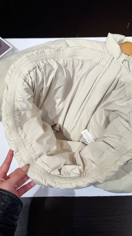 _dyy9sSLLq0mdtv0In4JCYDmhaGX1mpbbv1iBqNg