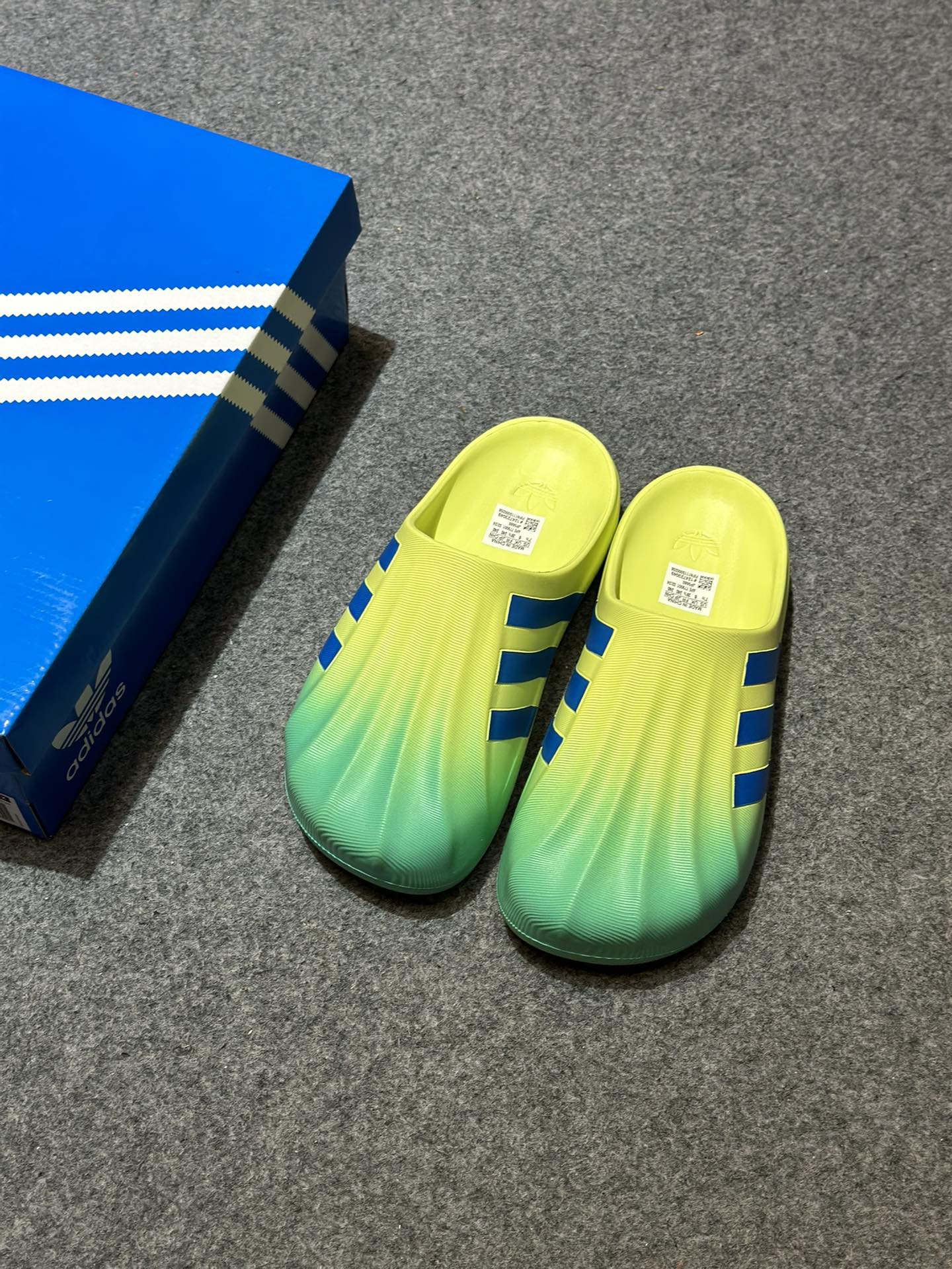 Adidas Originals AdiFOM Superstar Mule - Trendy Clog Slippers 2 i1716133148 7402 4
