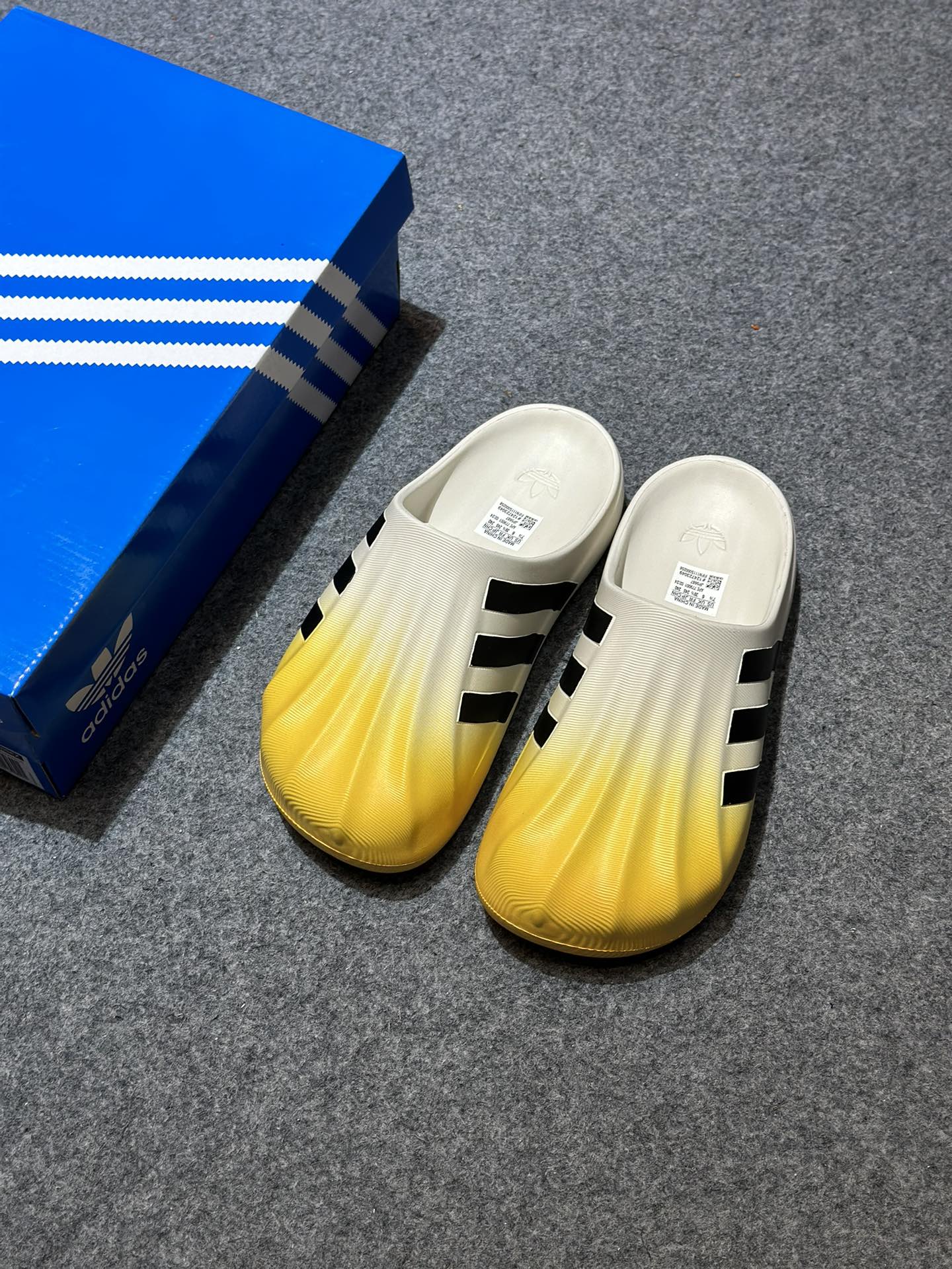 Adidas Originals AdiFOM Superstar Mule - Trendy Clog Slippers 4 i1716133148 8274 2
