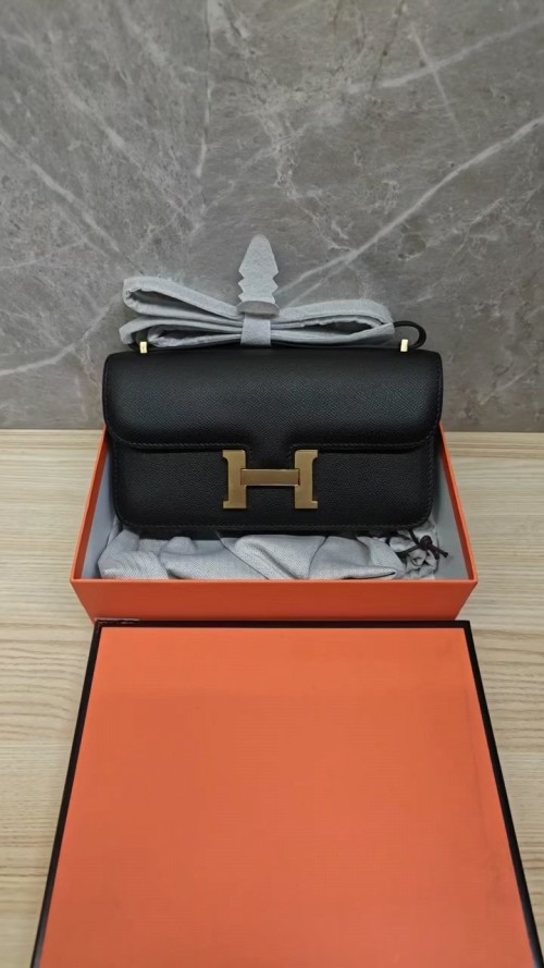 Elegant Hermes Handbag: Compact & Stylish, Perfect for Everyday Essential 1 Elegant Hermes Handbag: Compact & Stylish, Perfect for Everyday Essential