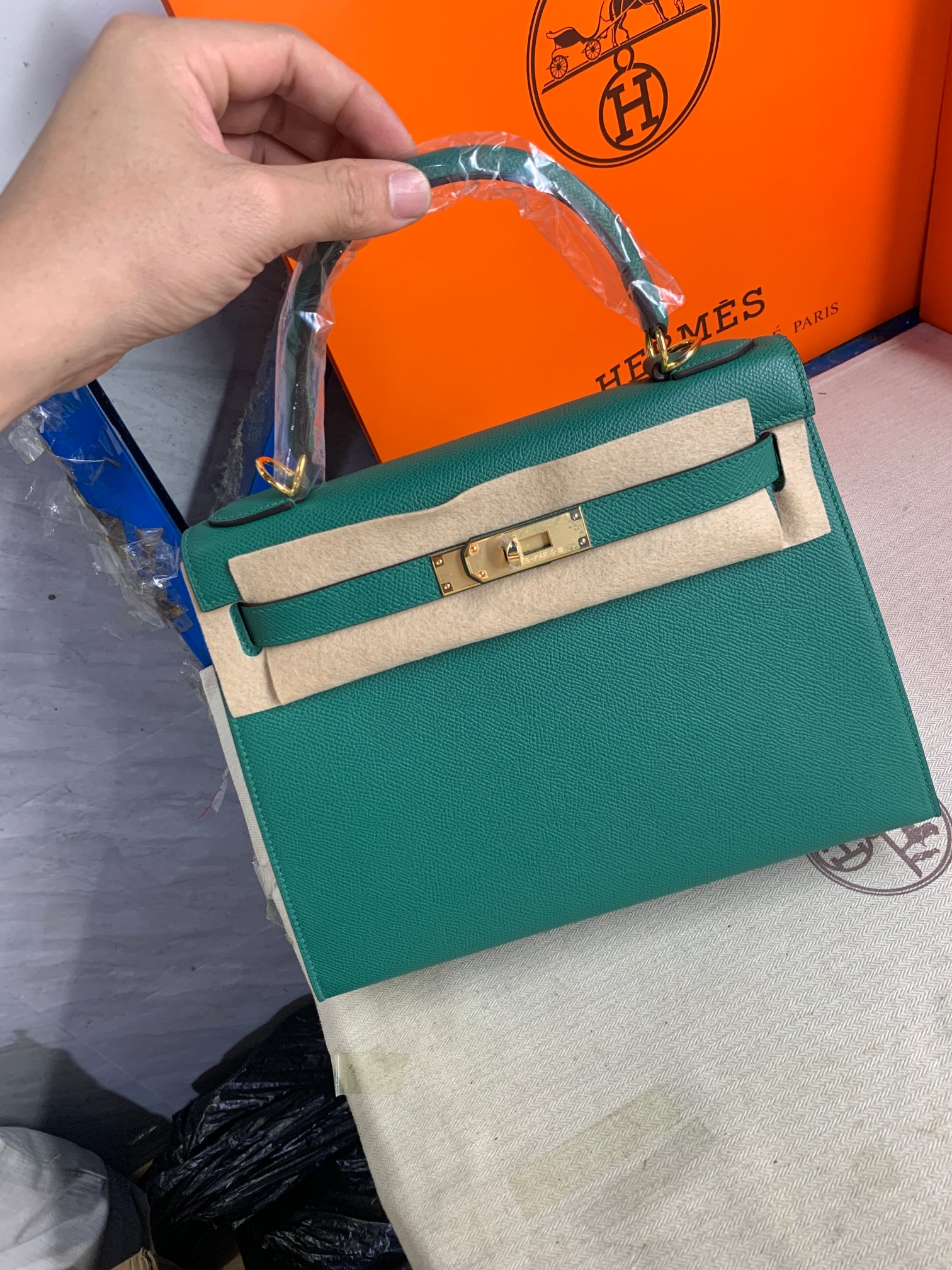 Fotos reales del pedido del cliente 💞💞💞 Kelly 28 verde pavo real, hebilla dorada, piel de becerro ep, costura exteri…