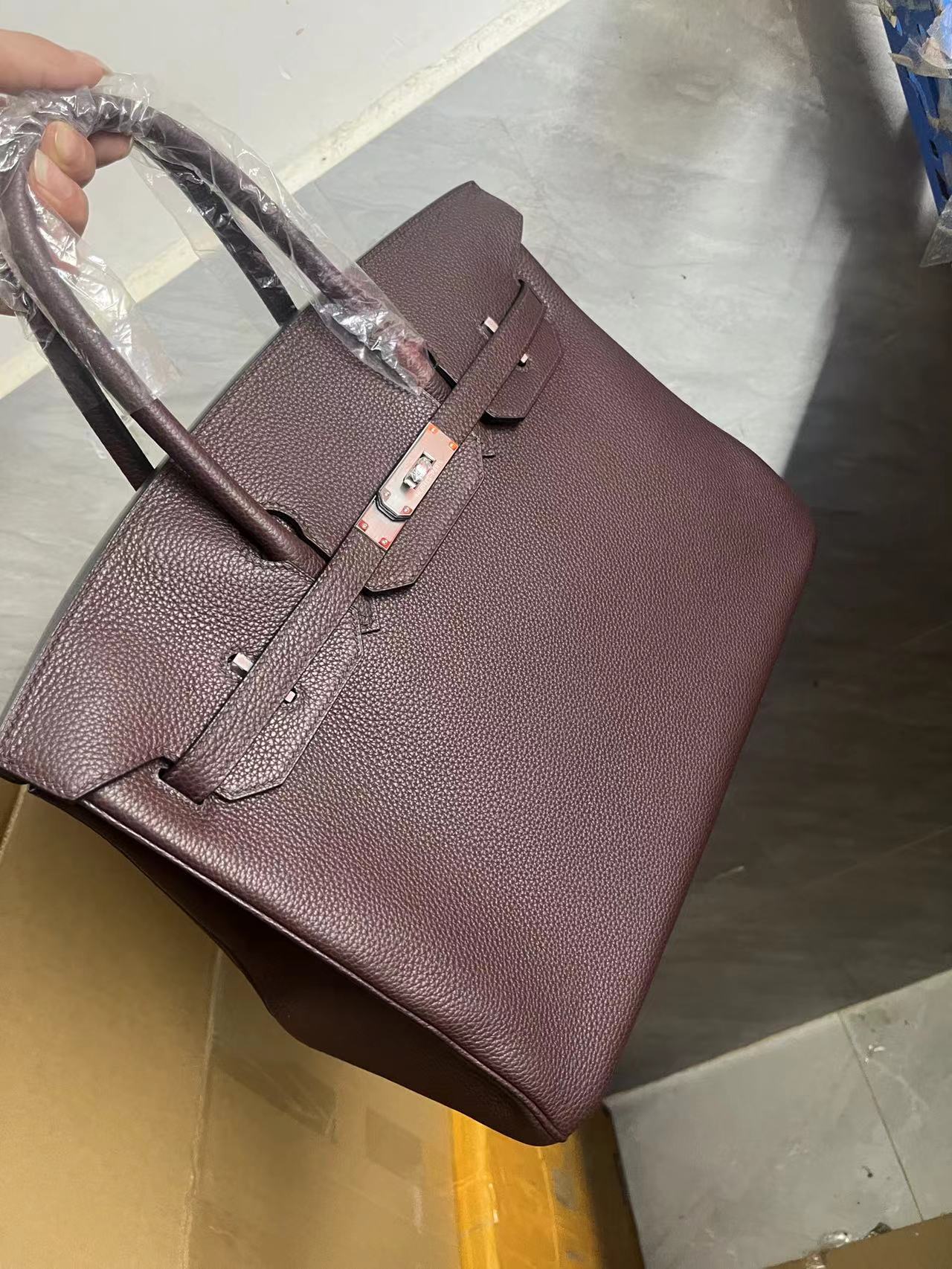 Pedido personalizado foto real platino 35 rojo silla de montar piel togo hebilla plateada hilo de cera hecho a mano