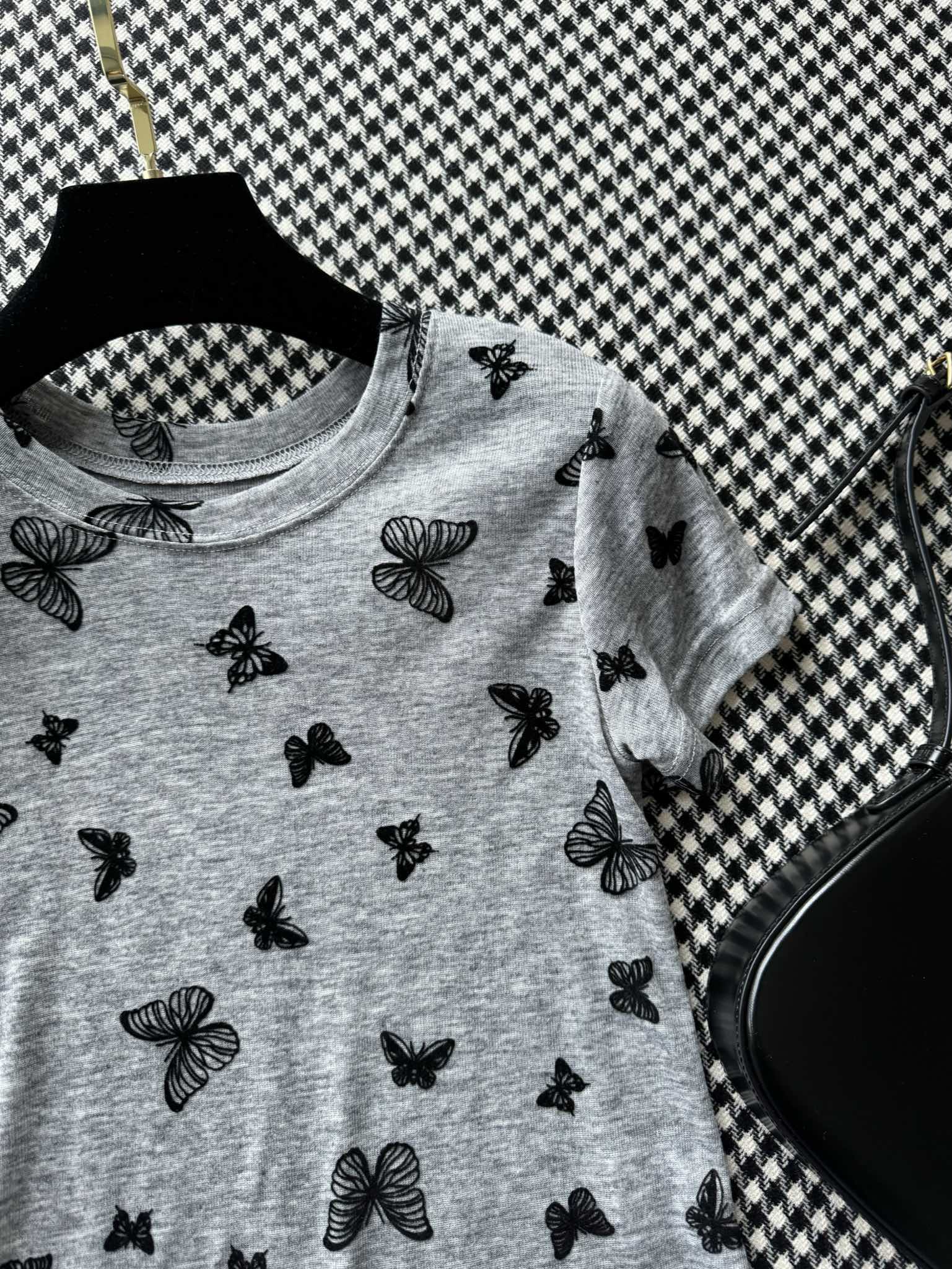 Dio*新款蝴蝶图案T恤ＳＭＬ.