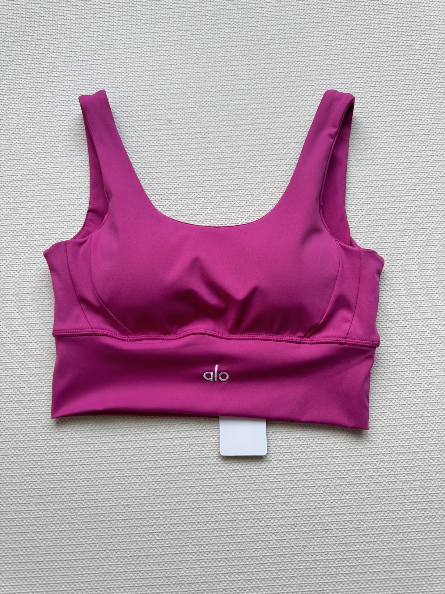 Alo25s-Explosive Sports Series Female Suit: Stylish, Functional, and Comfortable - 图片 3