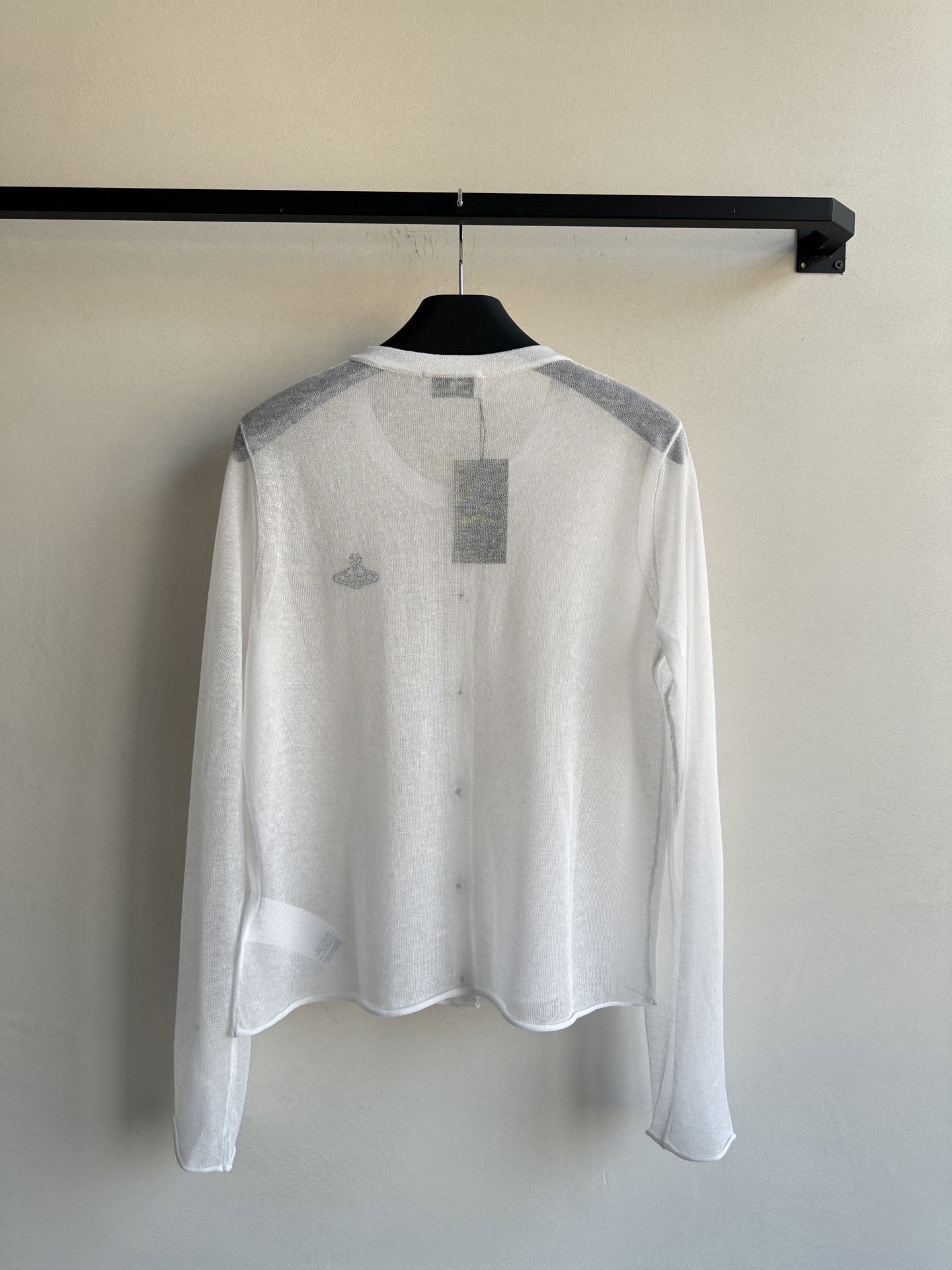Stylish Planet Embroidered Sunscreen Shirt in 5 Colors – Fashionful Design, Easy to Wear - 图片 2