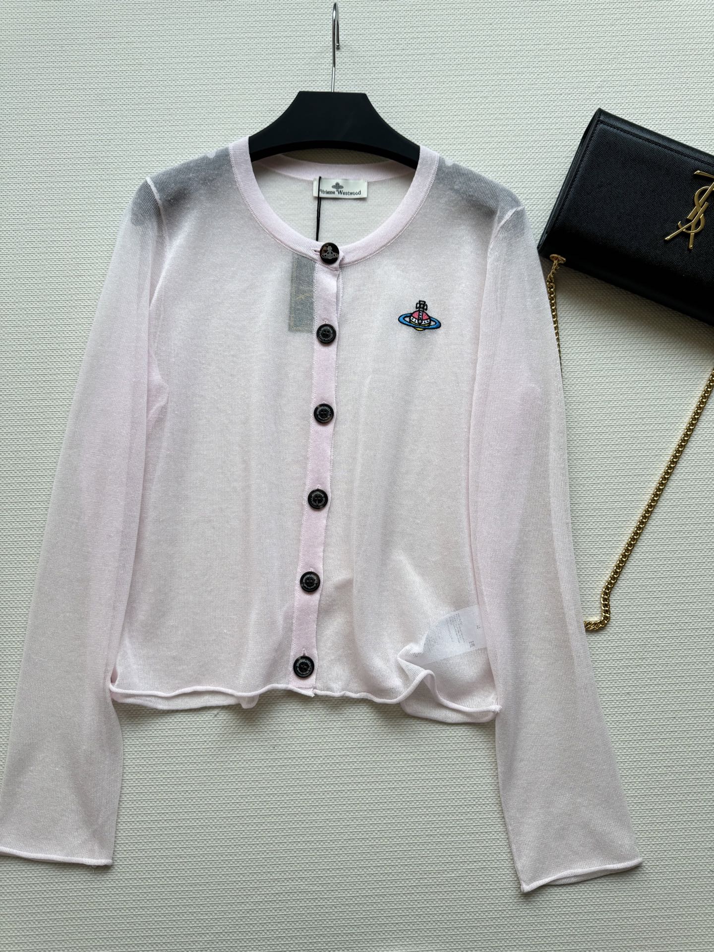 “Stylish Planet Embroidered Round Tie Shirt with 5 Color Options” - 图片 3
