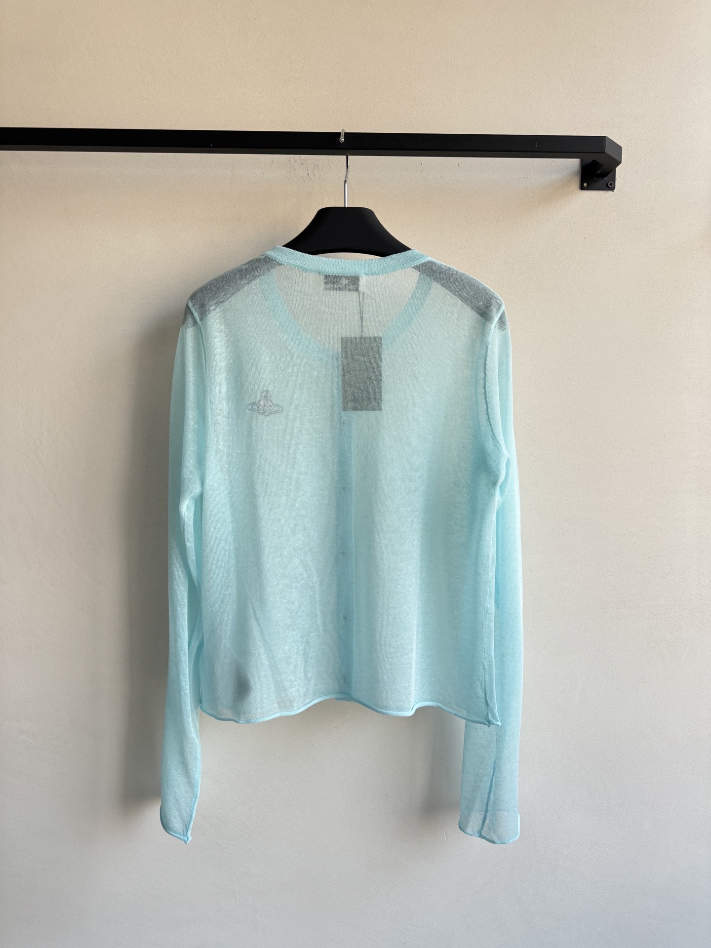 Stylish Sun Protection: Bad-Ass Girl’s Fashionful Planet Embroidered Round Tie Shirt - 图片 2