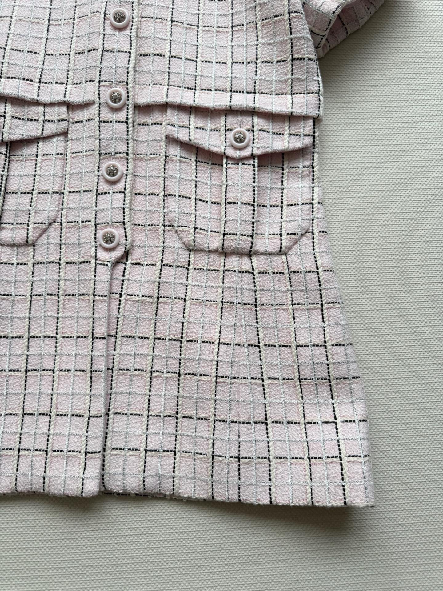 Chanel 2025C Tweed Mini Dress, Pink, White and Black - Elegant & Chic 8 i1745117793593 2018 0 4