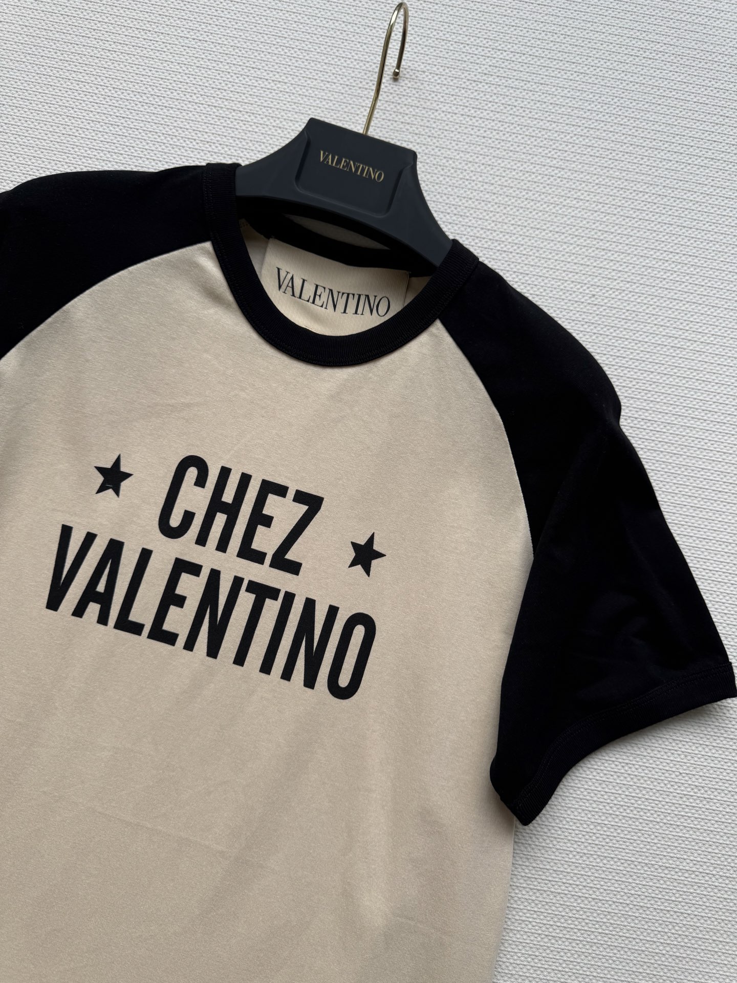 Valentino Women's Star Logo T-Shirt - Comfortable and Stylish 5 i1745905838884 7688 0 3