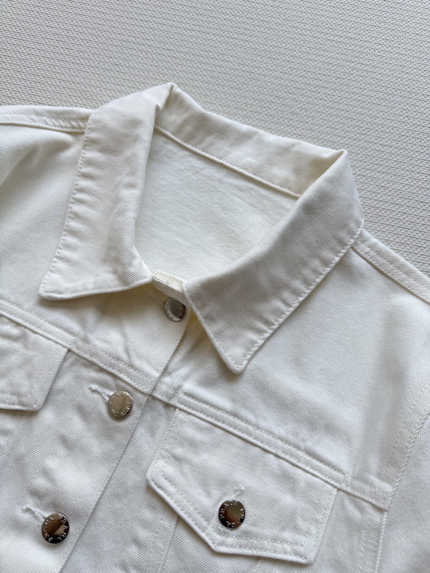 Prada Cropped Denim Jacket - Stylish, Comfortable, and Durable Design 5 i1745989383235 9526 0 4
