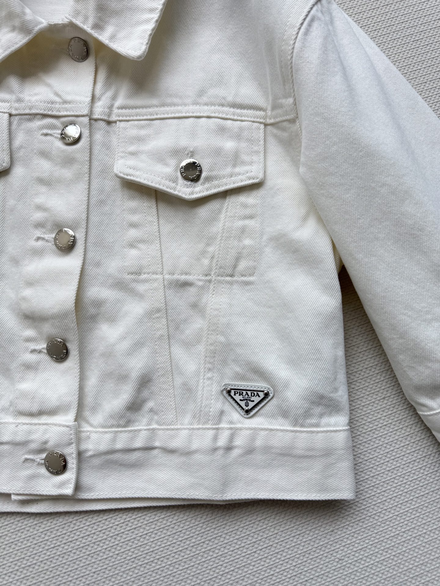 Prada Cropped Denim Jacket - Stylish, Comfortable, and Durable Design 7 i1745989384722 8533 0 5