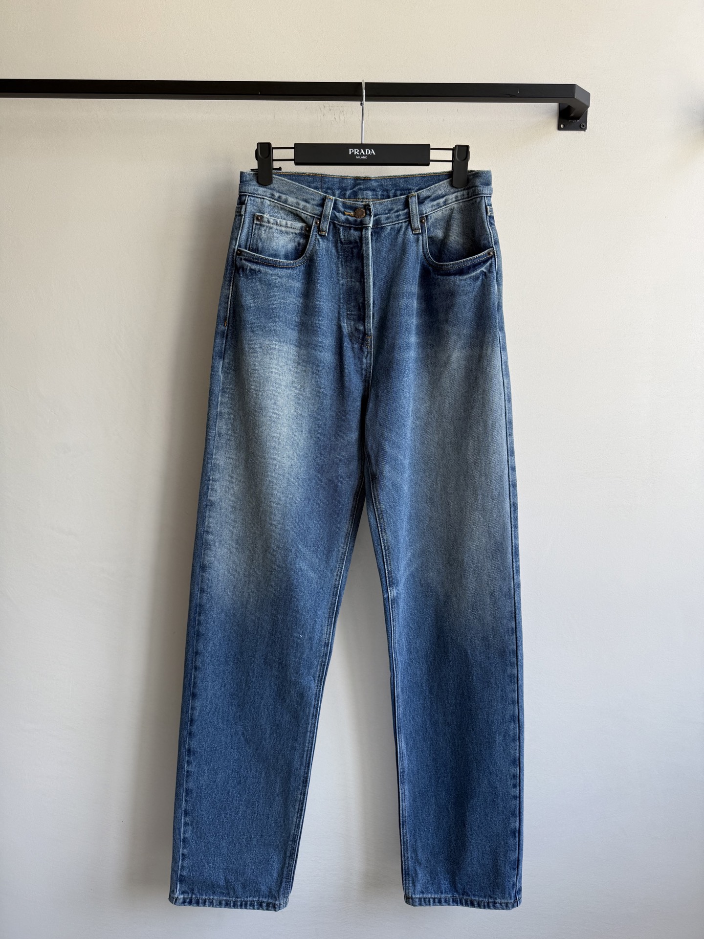 Prada High-Waisted Straight-Leg Jeans: Chic, Comfortable, and Flattering 2 i1745989568384 2888 0 0