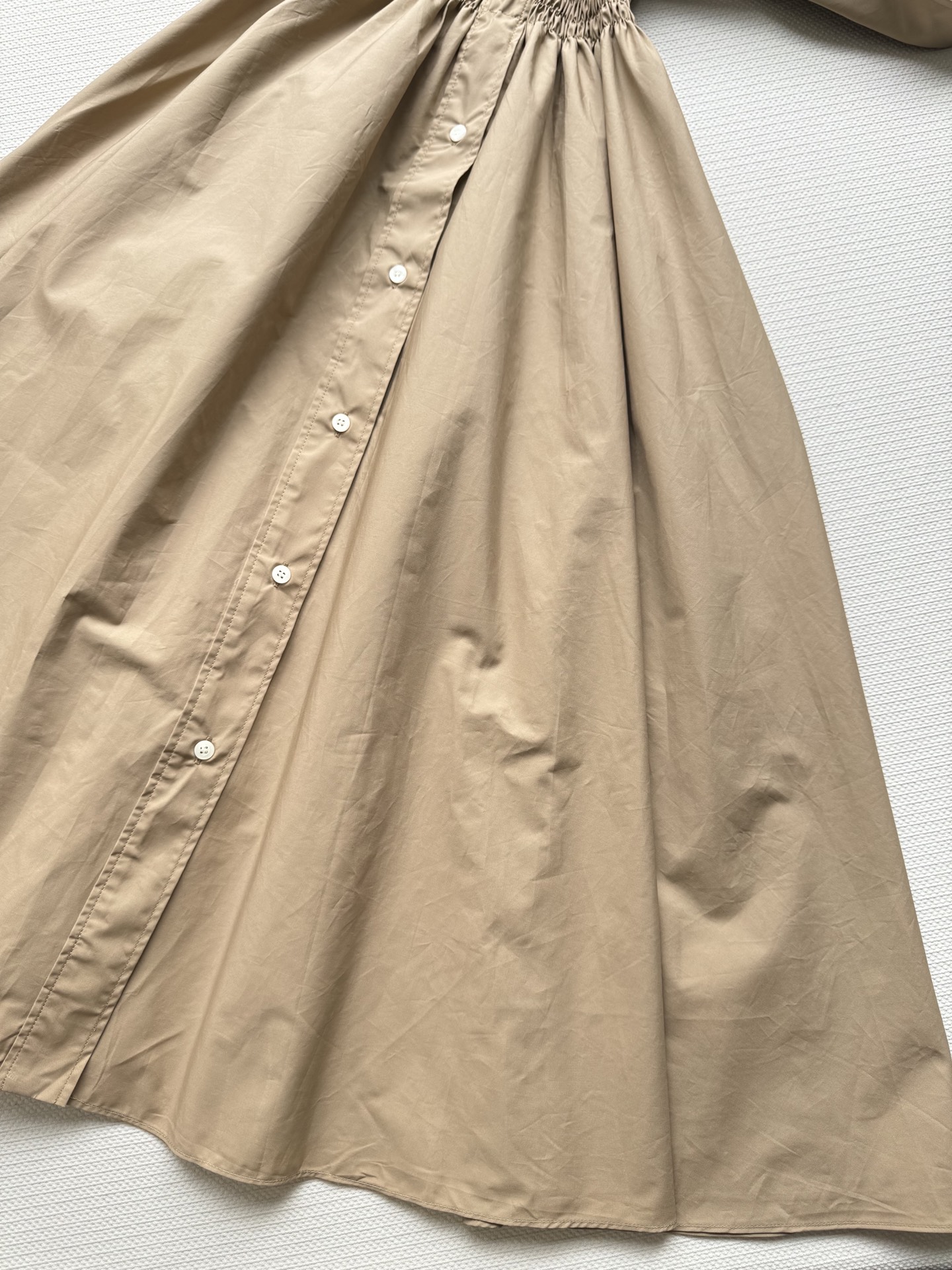 Elegant Khaki Midi Dress - Effortless Chic & Retro-Inspired Style 9 i1746162419670 5098 0 7