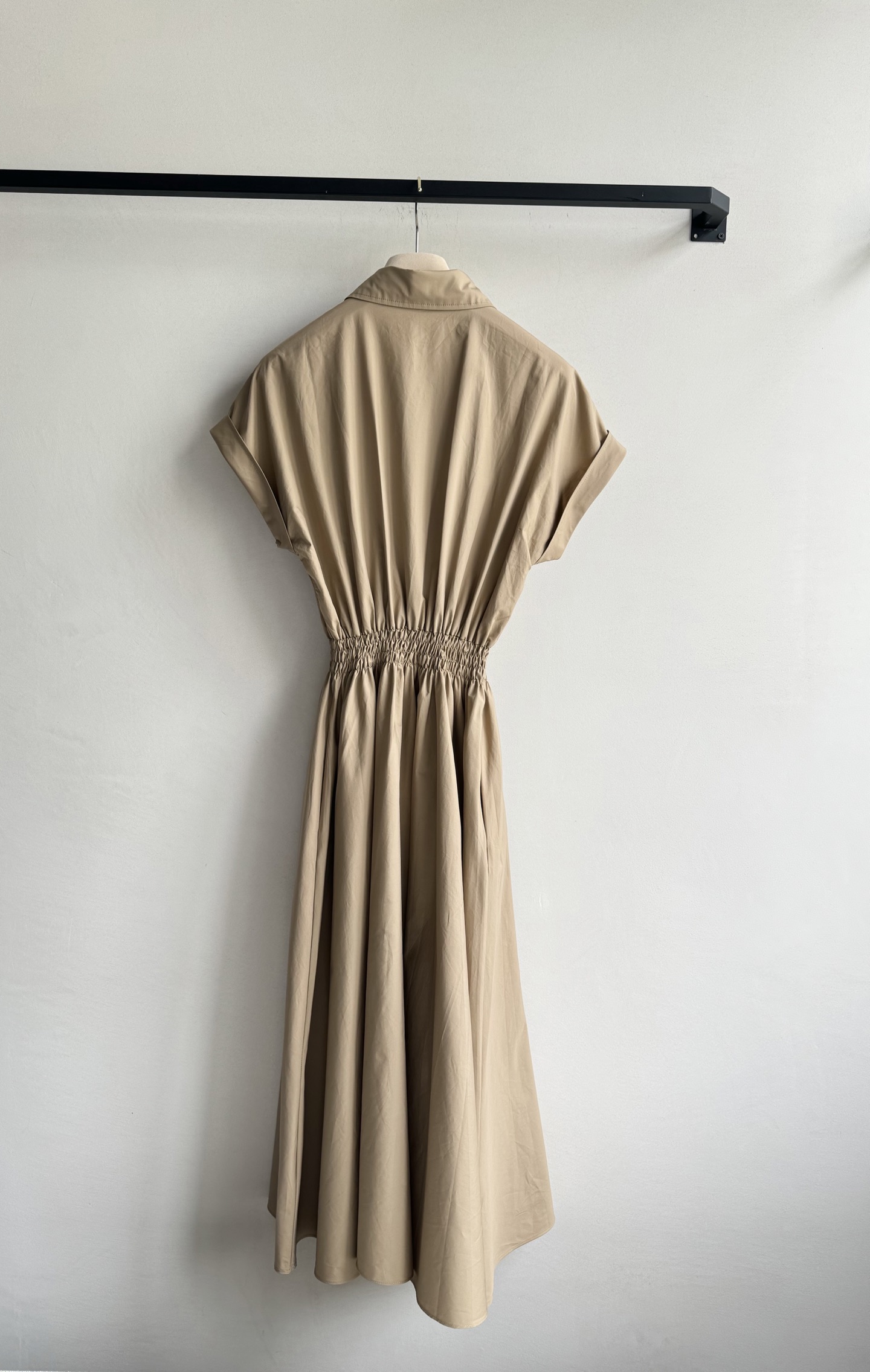 Elegant Khaki Midi Dress - Effortless Chic & Retro-Inspired Style 3 i1746162419711 8337 0 1