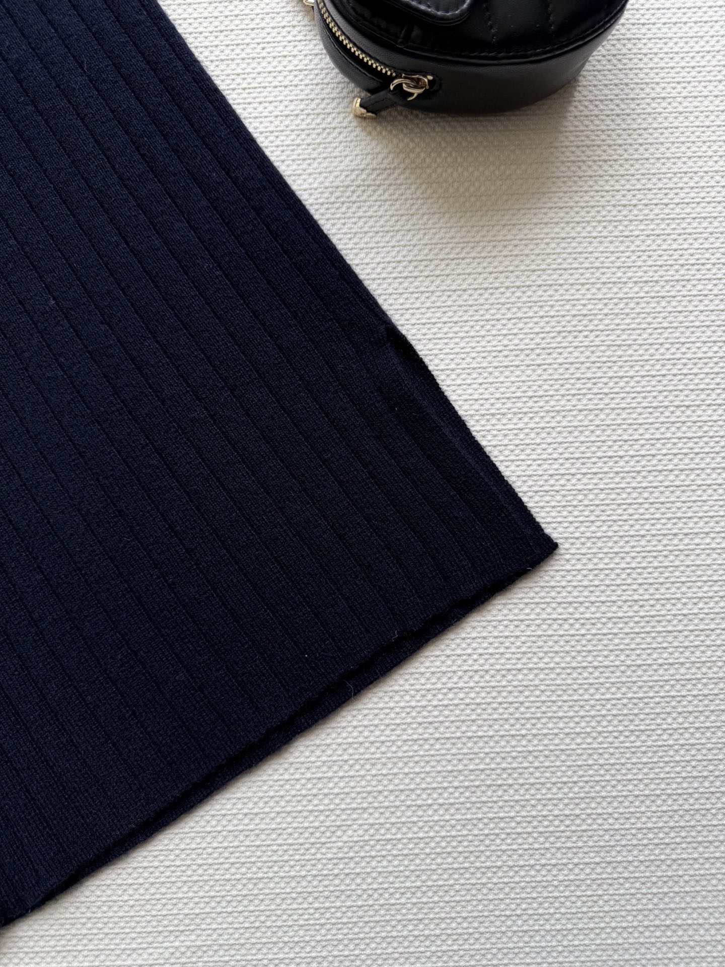 LoroPiana🆕新款，老钱风简单优雅风格，羊绒面料好柔软舒适😍2⃣️色ＳＭＬ.