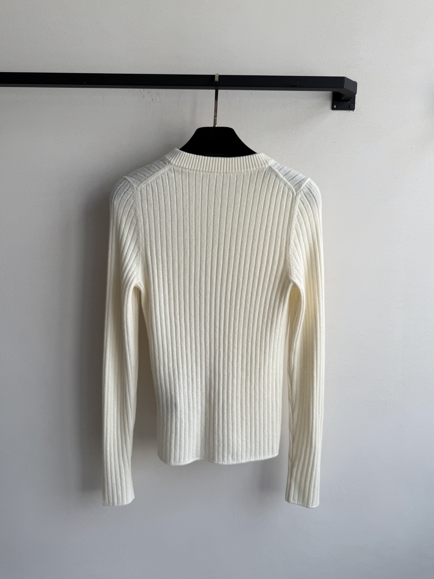 LoroPiana🆕新款，老钱风简单优雅风格，羊绒面料好柔软舒适😍2⃣️色ＳＭＬ.