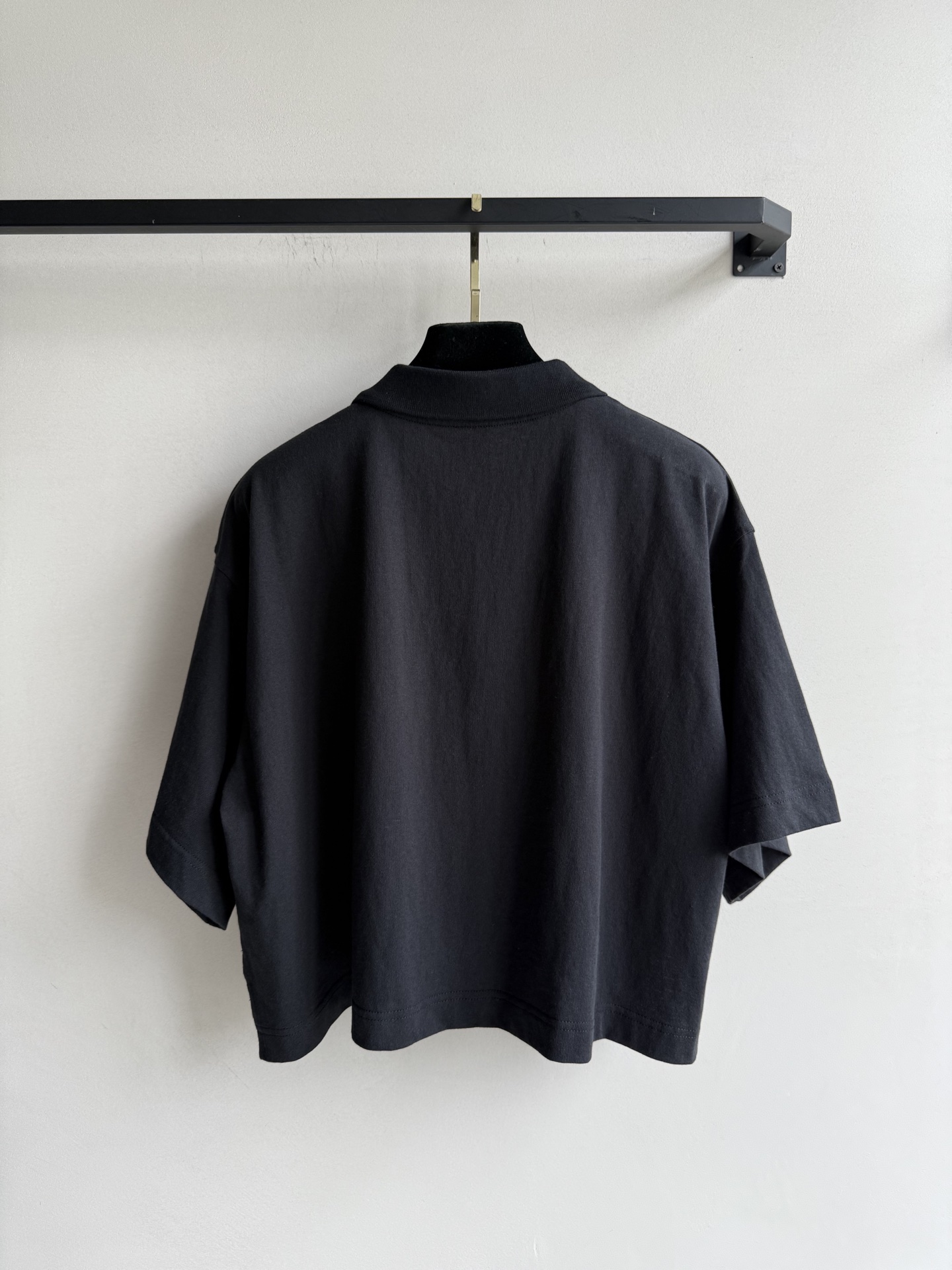 Fashionable One-Size-Fits-All Dress by Alexander Wang: P506 Collection Overview - 图片 2