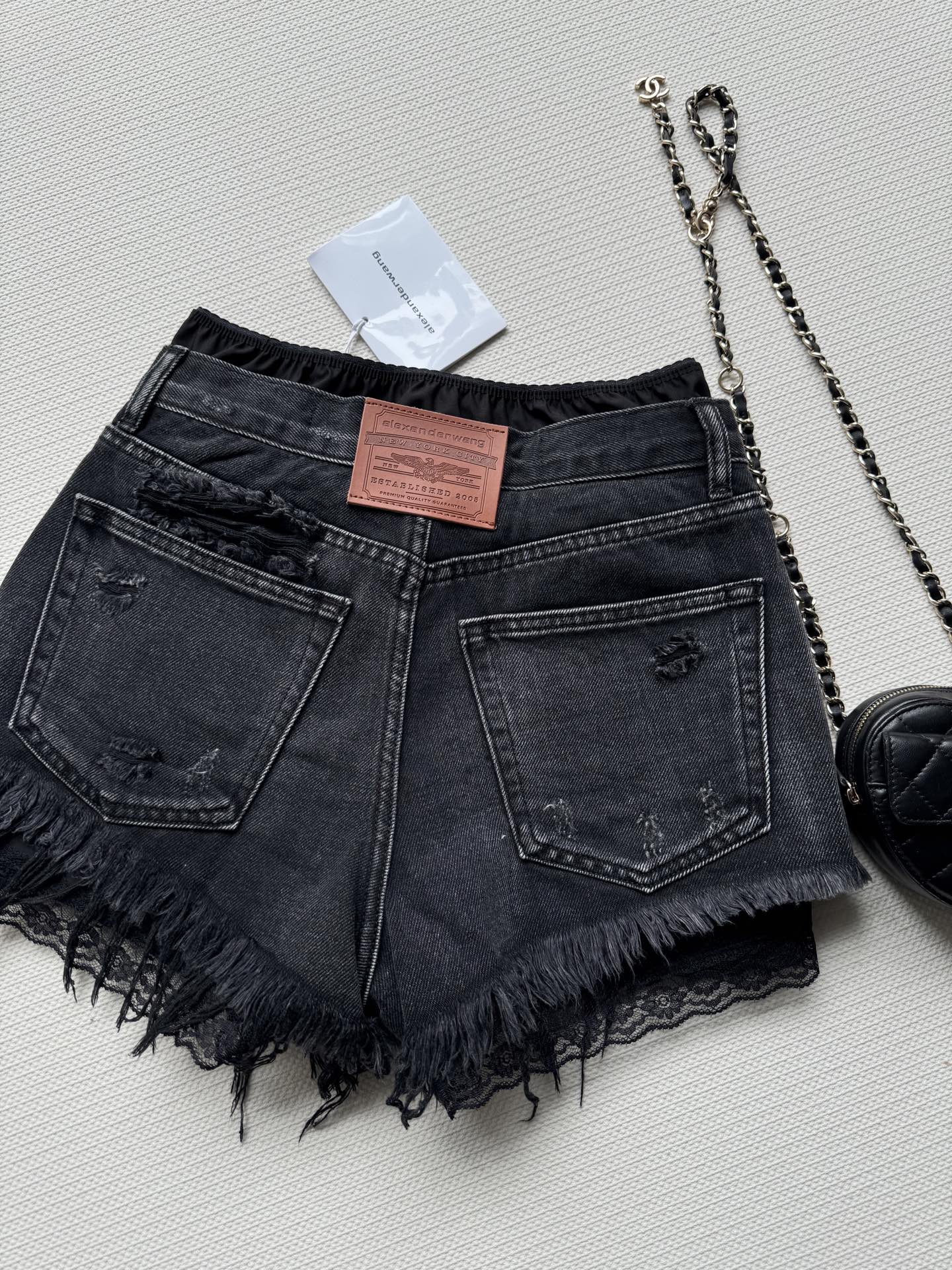 Stylish 25SS Lace Fake Jeans Suit Package by Alexderwan * King: Sophisticated Design with SML Details - 图片 2