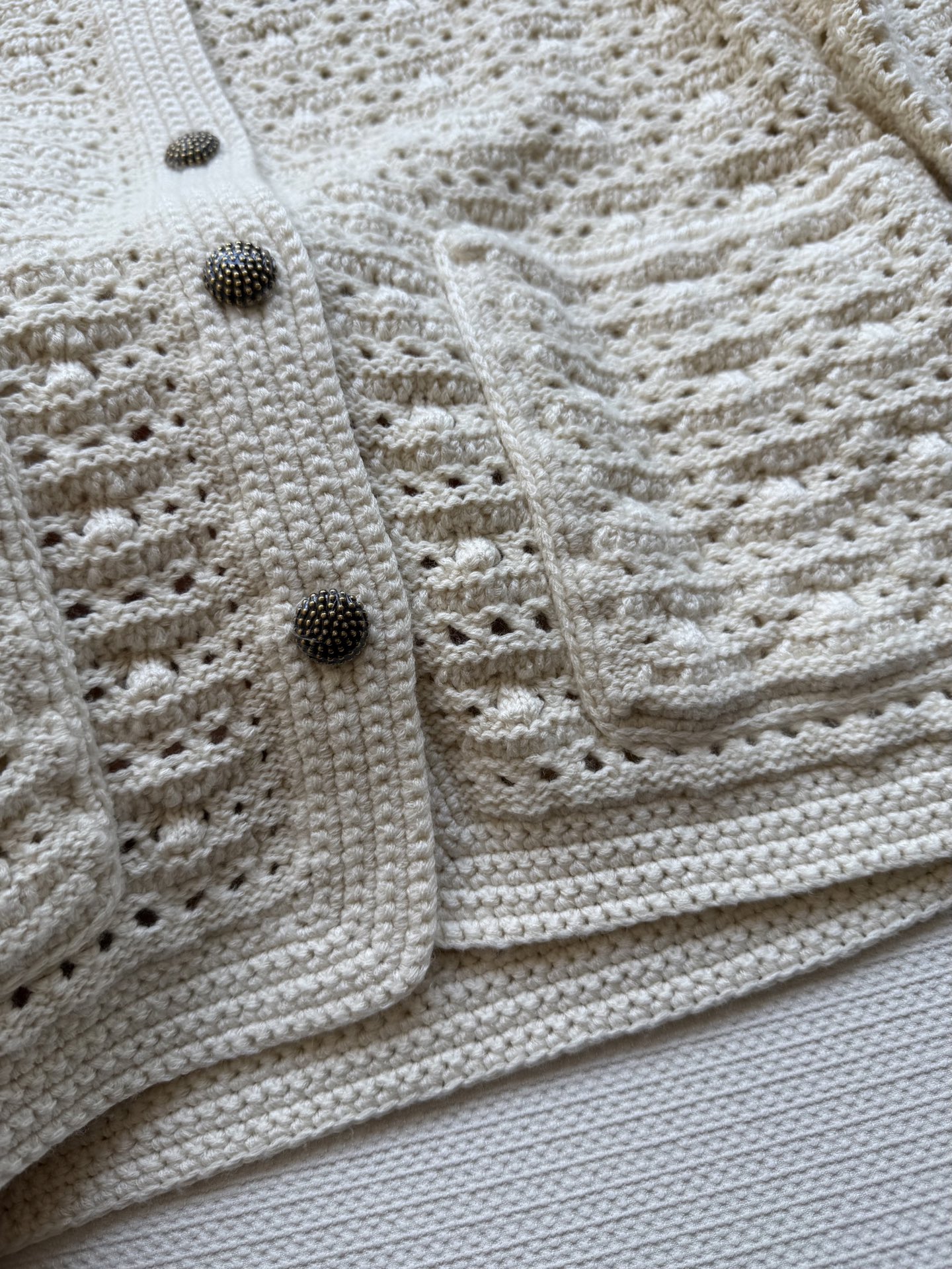 LoroPiana🆕，25s新品，缕空小性感慵懒自在的氛氛围！叠搭极简老钱风穿搭开衫立体勾织重工奢华神秘