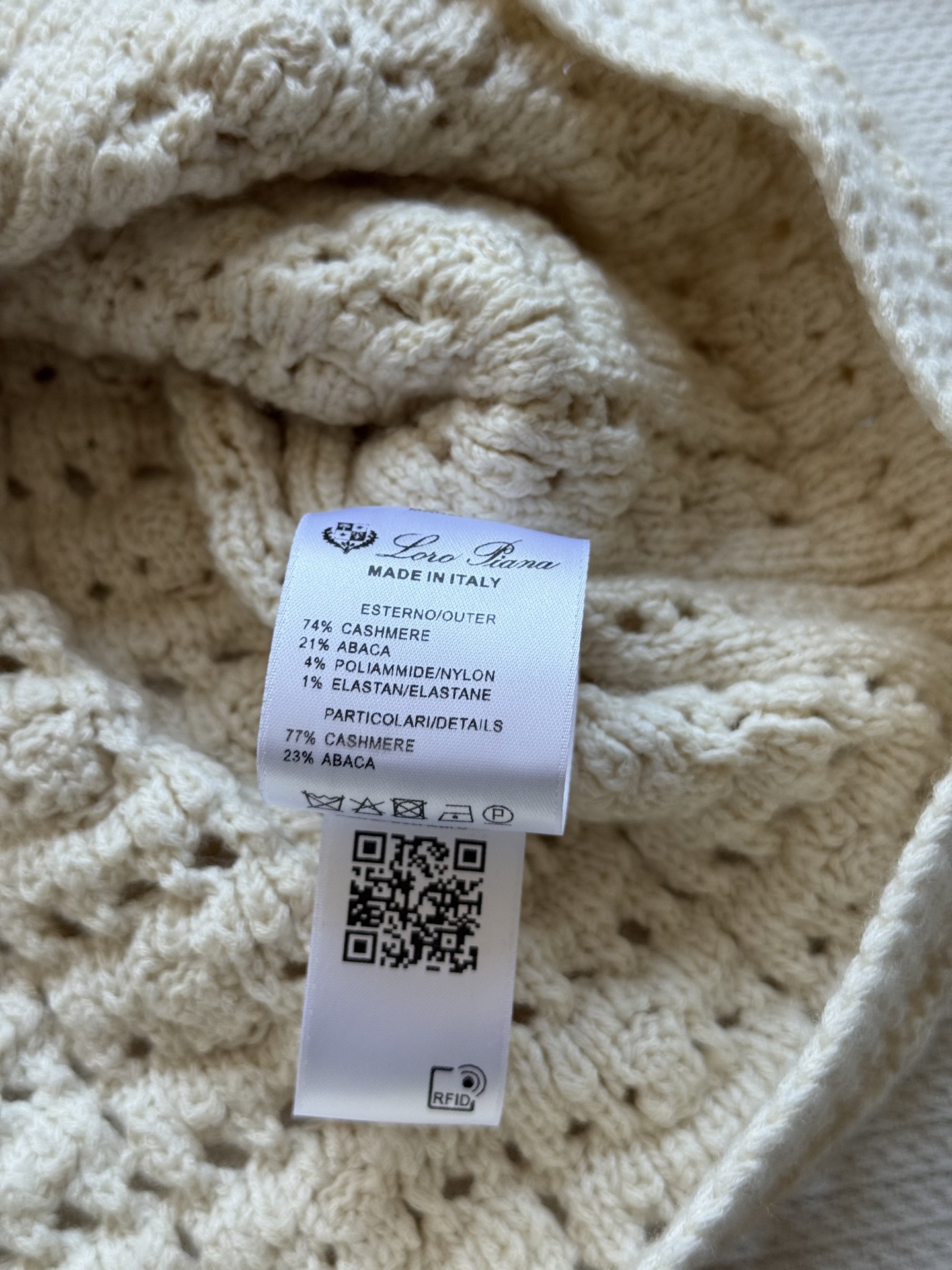 LoroPiana🆕，25s新品，缕空小性感慵懒自在的氛氛围！叠搭极简老钱风穿搭开衫立体勾织重工奢华神秘