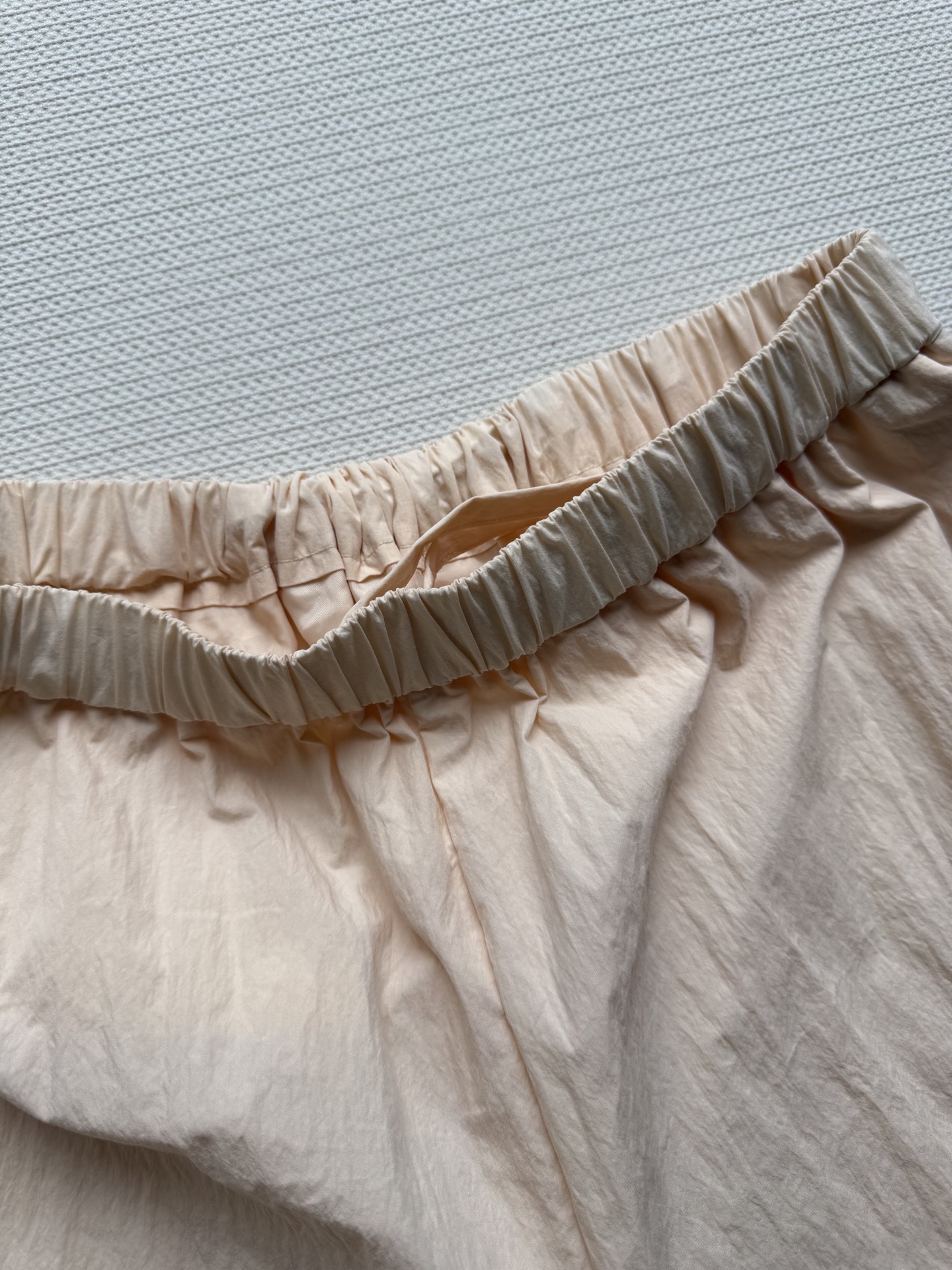 “Hard-core Women’s Suit with Fend’s Tweezer: Loose Shorts, Thin Fabric, Air-Freight” - 图片 4