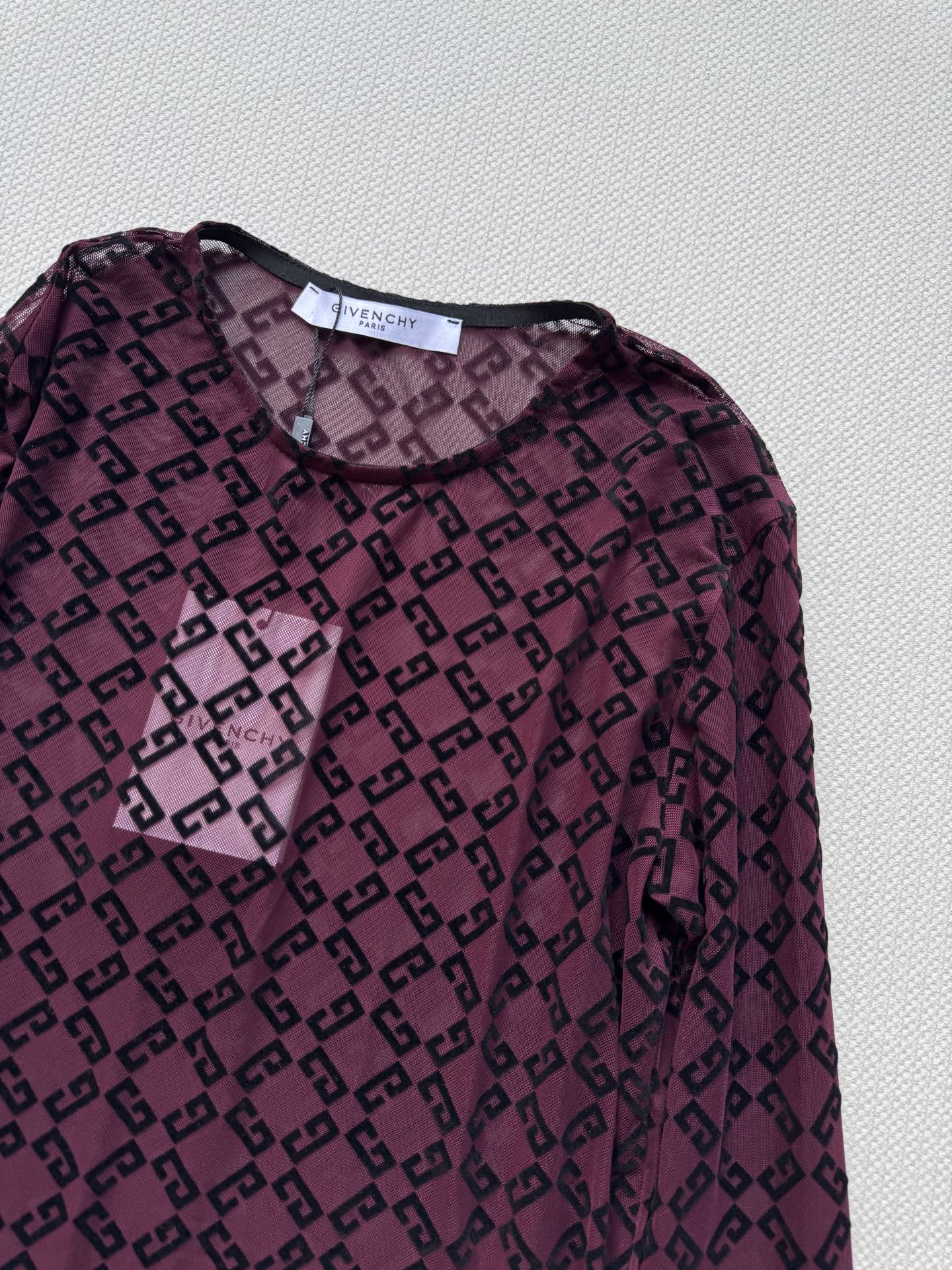 Givenchy’s New Netted Fabric Women’s Suit: First-rate and Hard-core, Available in Four Colors - 图片 4