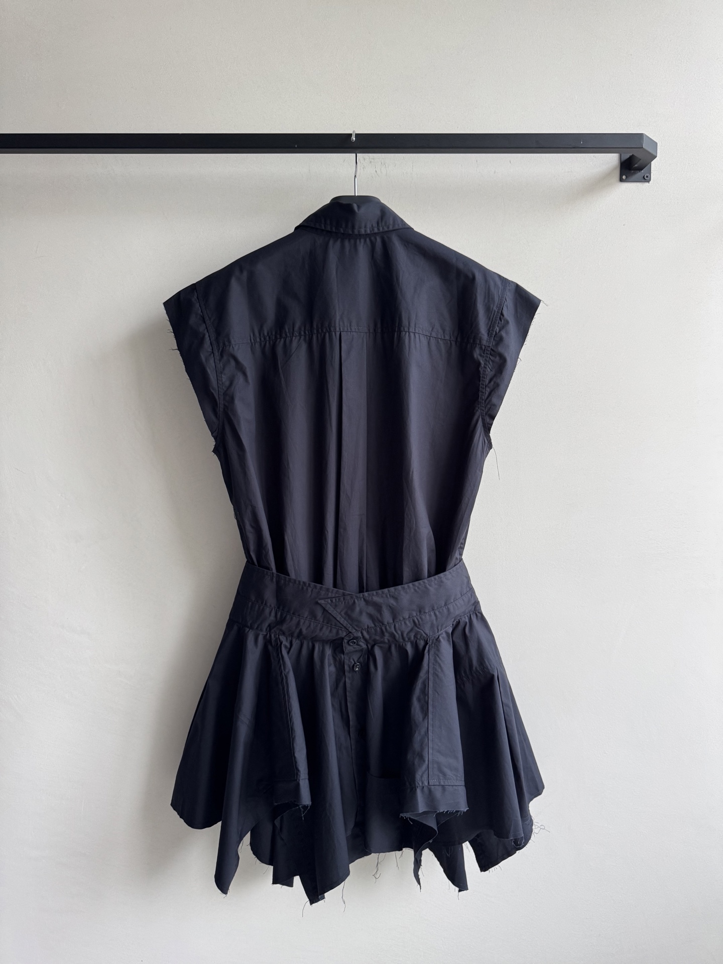 Stylish and Original: Alexander Wang’s P805 Cotton Silk Skirt Collection Highlights Embroidery and Tailoring - 图片 2