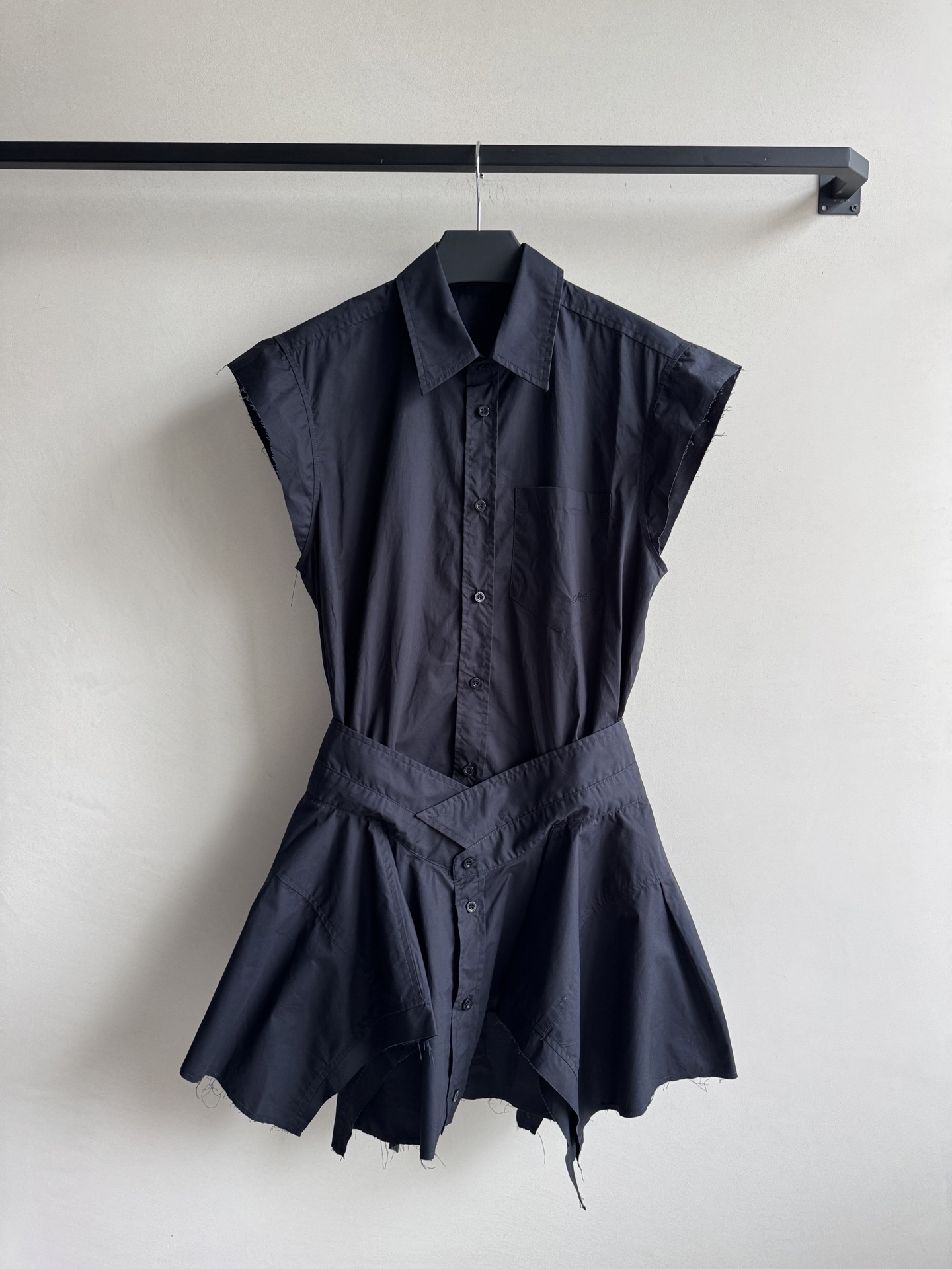 Stylish and Original: Alexander Wang’s P805 Cotton Silk Skirt Collection Highlights Embroidery and Tailoring - 图片 1