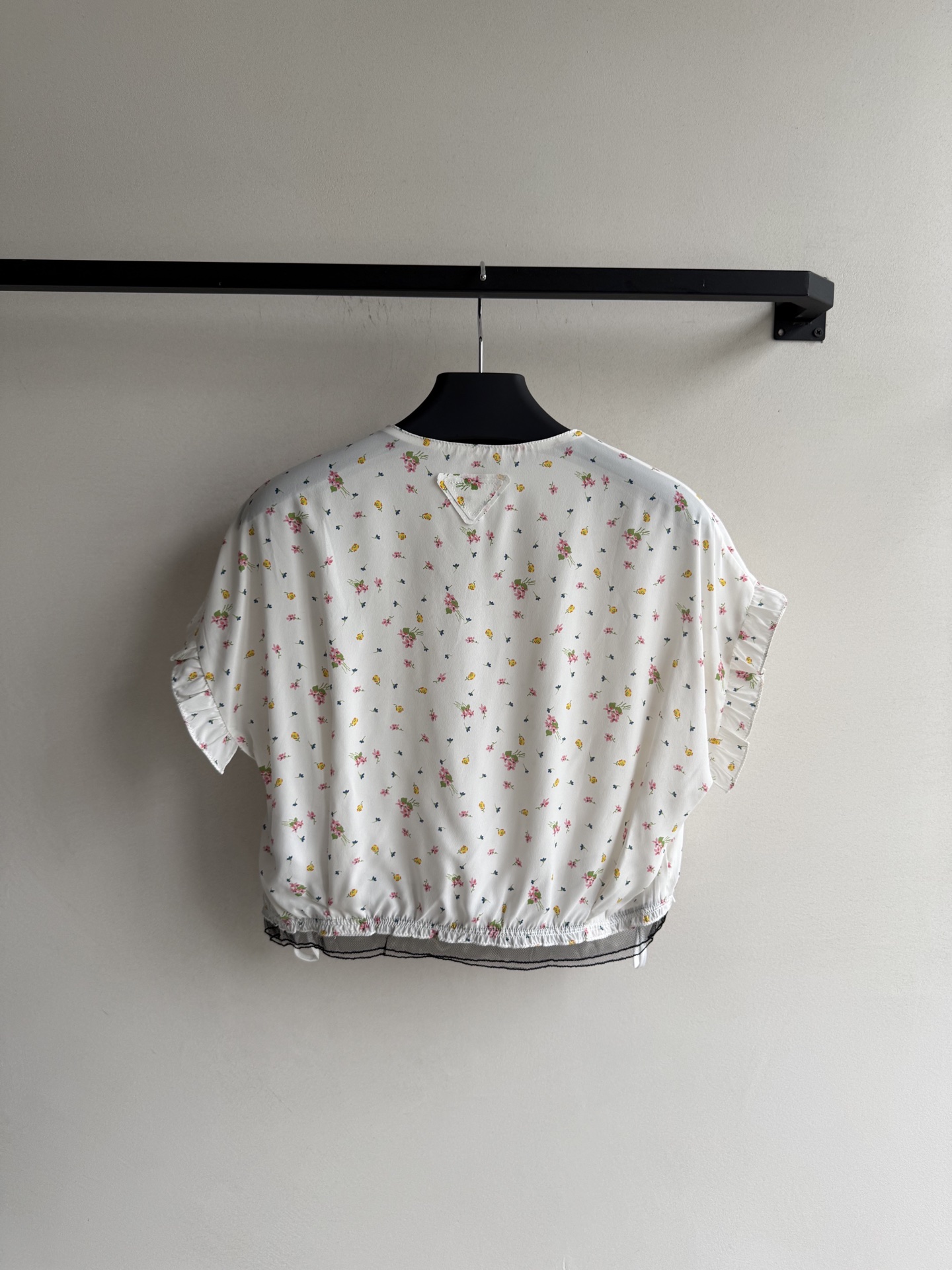 Prada Floral Print Silk Blouse with Ruffle Sleeves - Spring Collection 3 i1752382047581 752 0 1