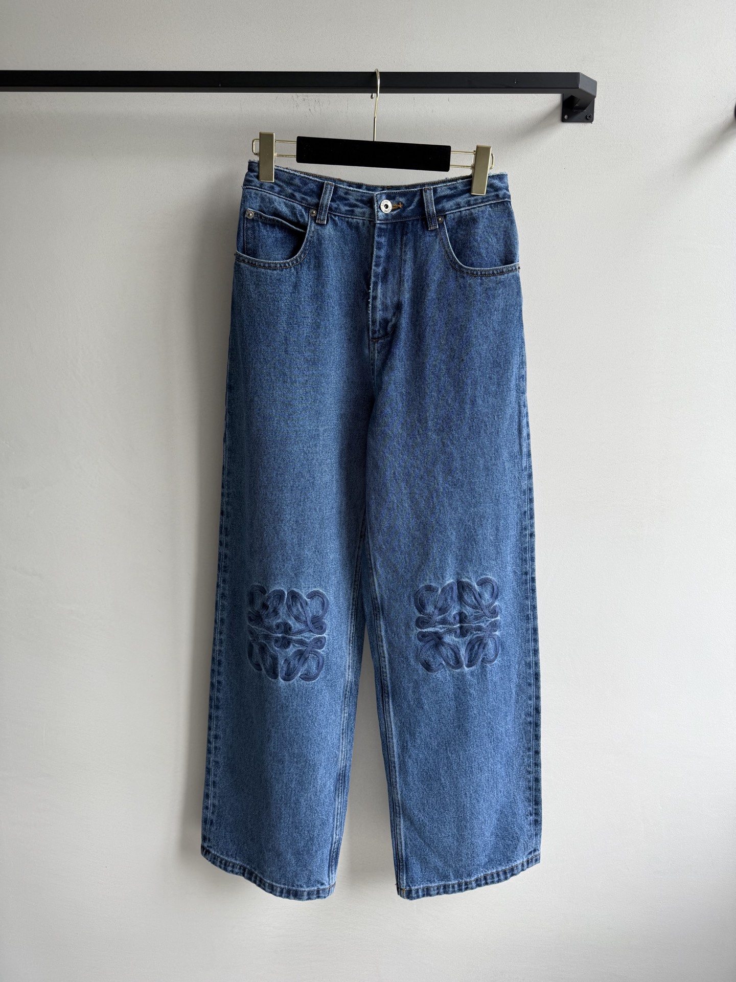 Loewe Embroidered Logo Denim Jeans - Spring/Summer 25 Collection 2 i1752385666474 6086 0 0