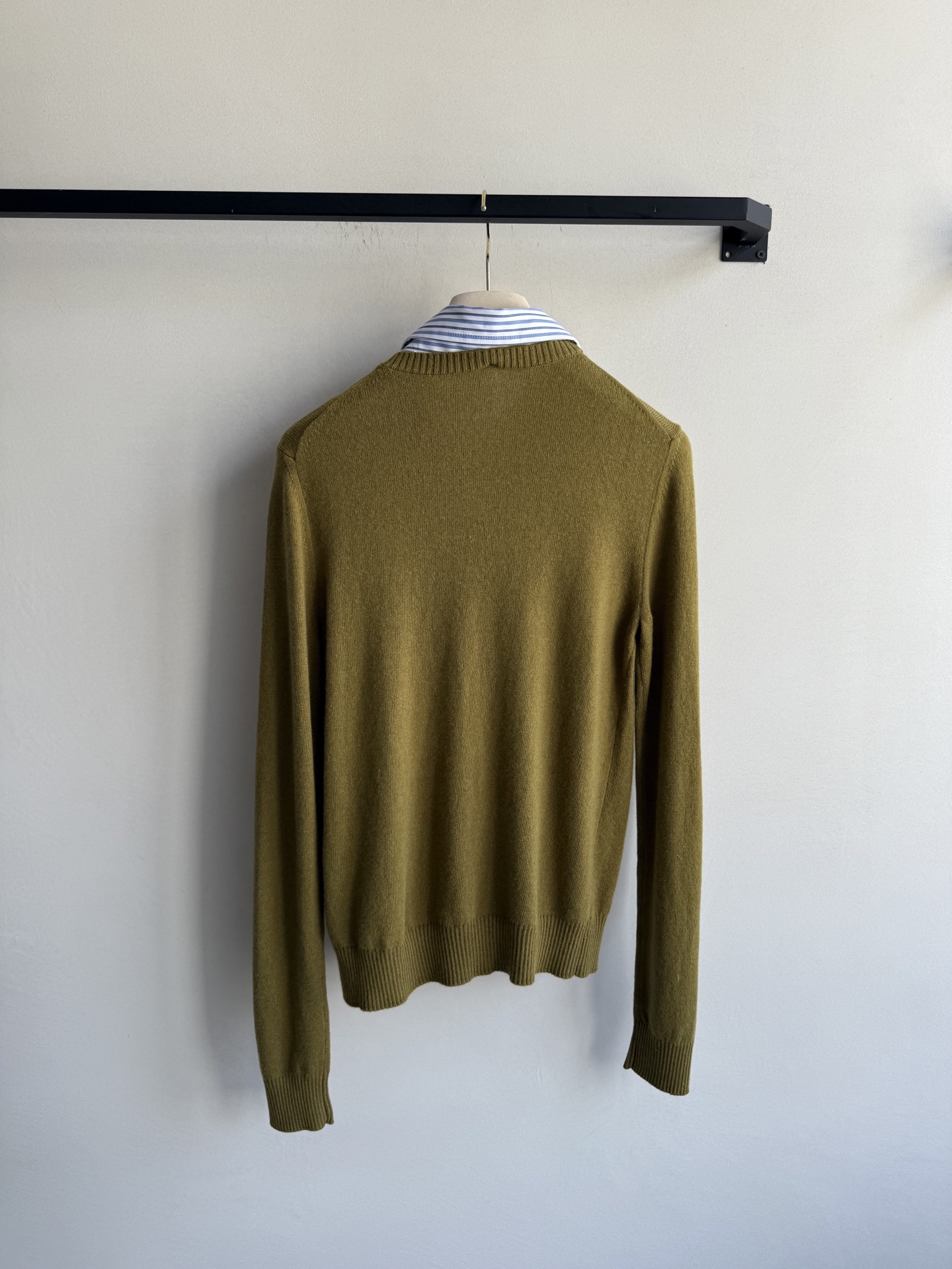 Miumi*2025新品撞色假两件针织开衫定制YB羊毛纱线织造 舒适软糯 弹力十足 假两件针织开衫 条纹